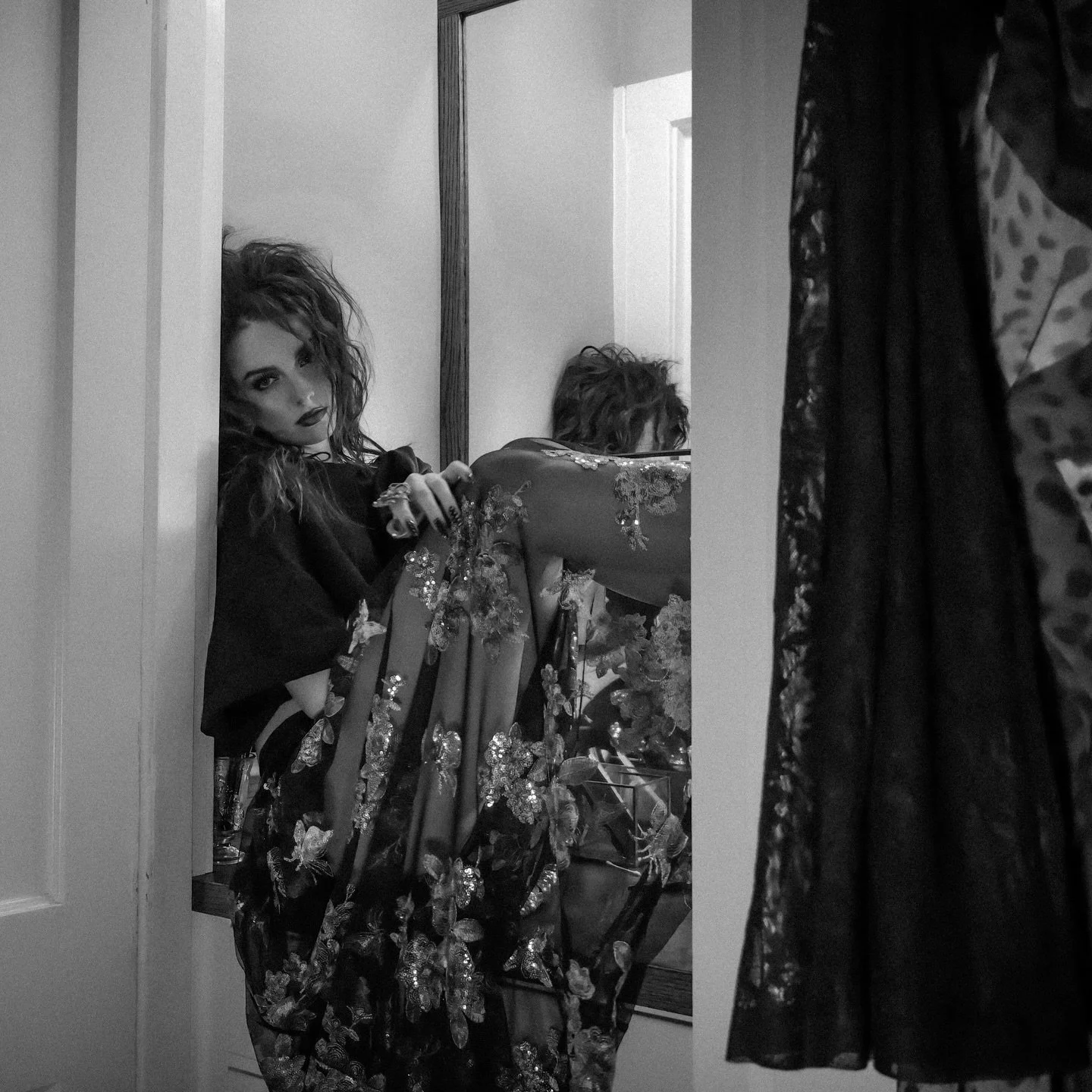 guess what color the skirt is .... 

&bull;

#fashioneditorialshoot #nashvillemodel #styling #stylinginspo