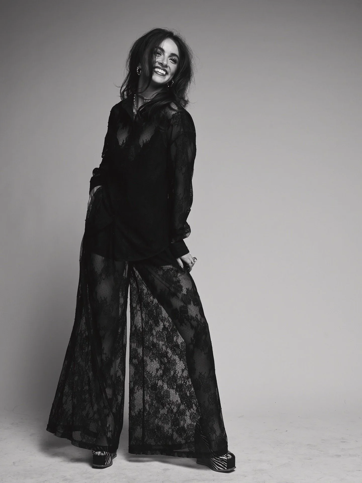 Hair rollers have been put to great use !!!! 

Counting down 🥹🥹