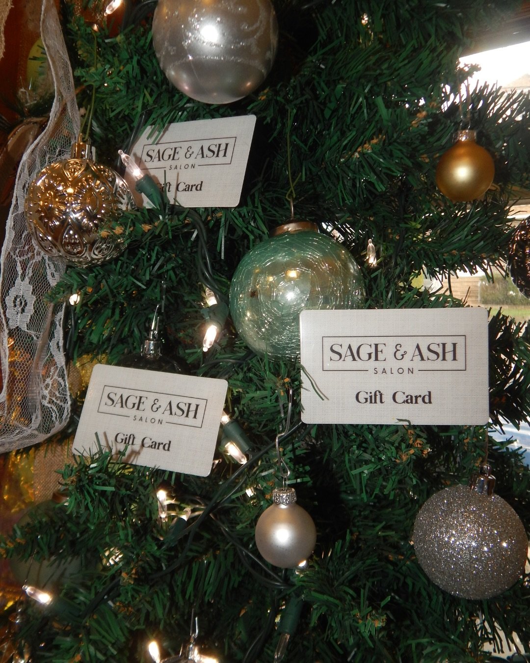 The cutest gift under (or on) the tree 🎄🎁

Our gift cards are here for the season and ready to make someone&rsquo;s hair dreams (and holiday shopping list) a little easier. ✨

Pick one up before 12/31 and receive a $5-$20 gift voucher for you, the 