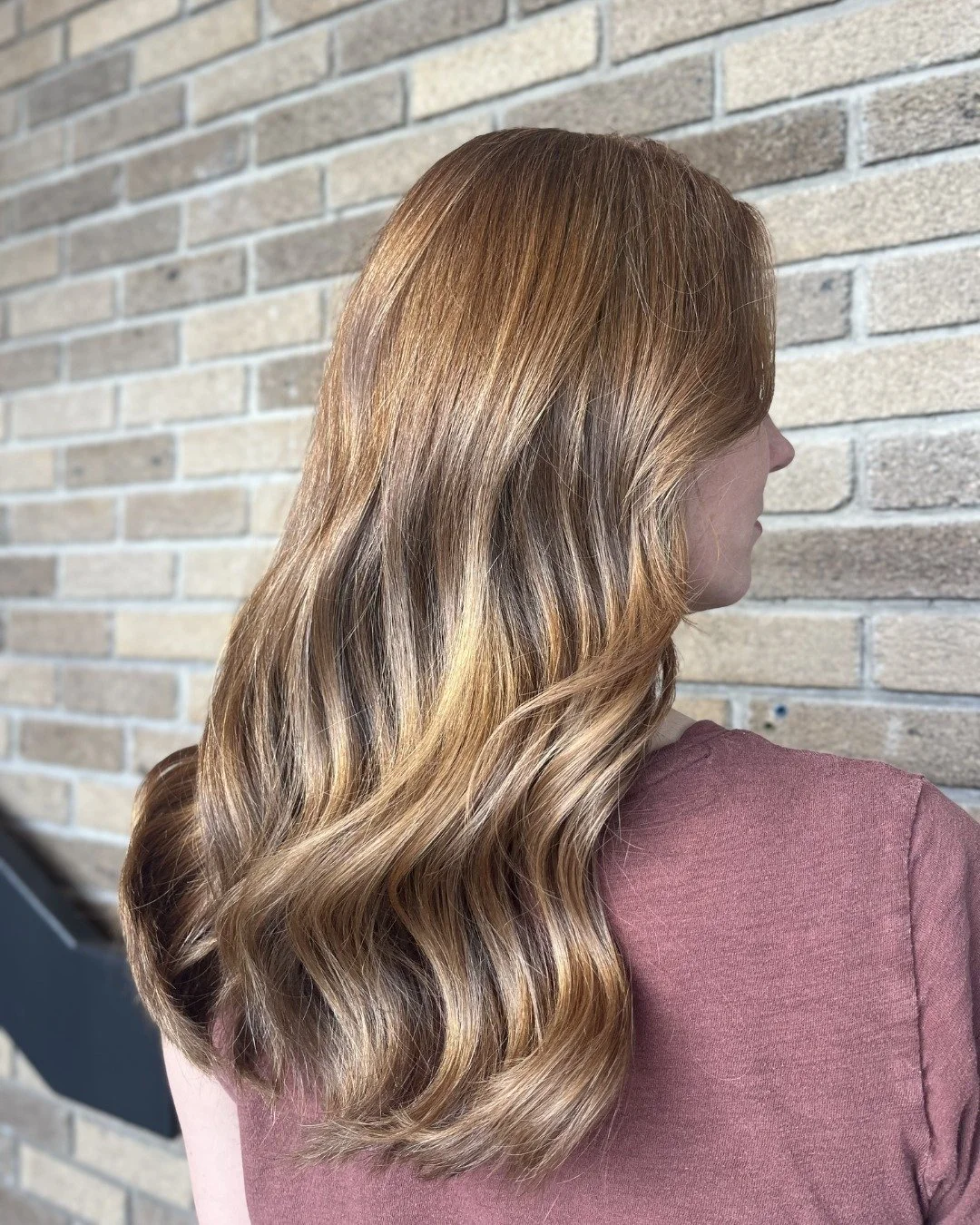 w a r m  c o p p e r 🔥

custom color transformation &bull; dimensional placement

a subtle shift into copper to bring brightness, warmth, and dimension back into her hair 🤎

effortless, dimensional, and tailored. 🪴 

#njhairsalon #davinescolor