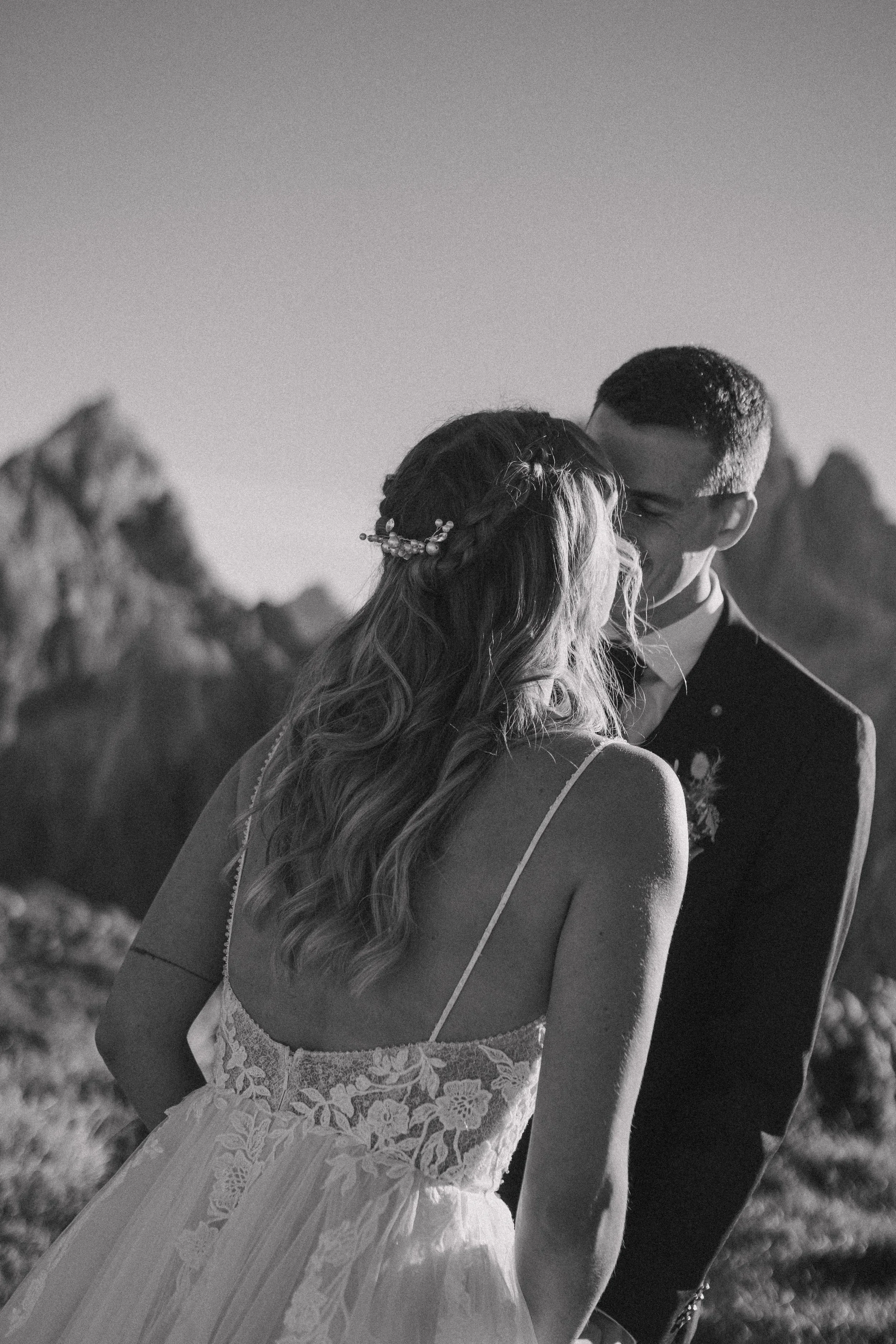 Elopement in the Dolomites