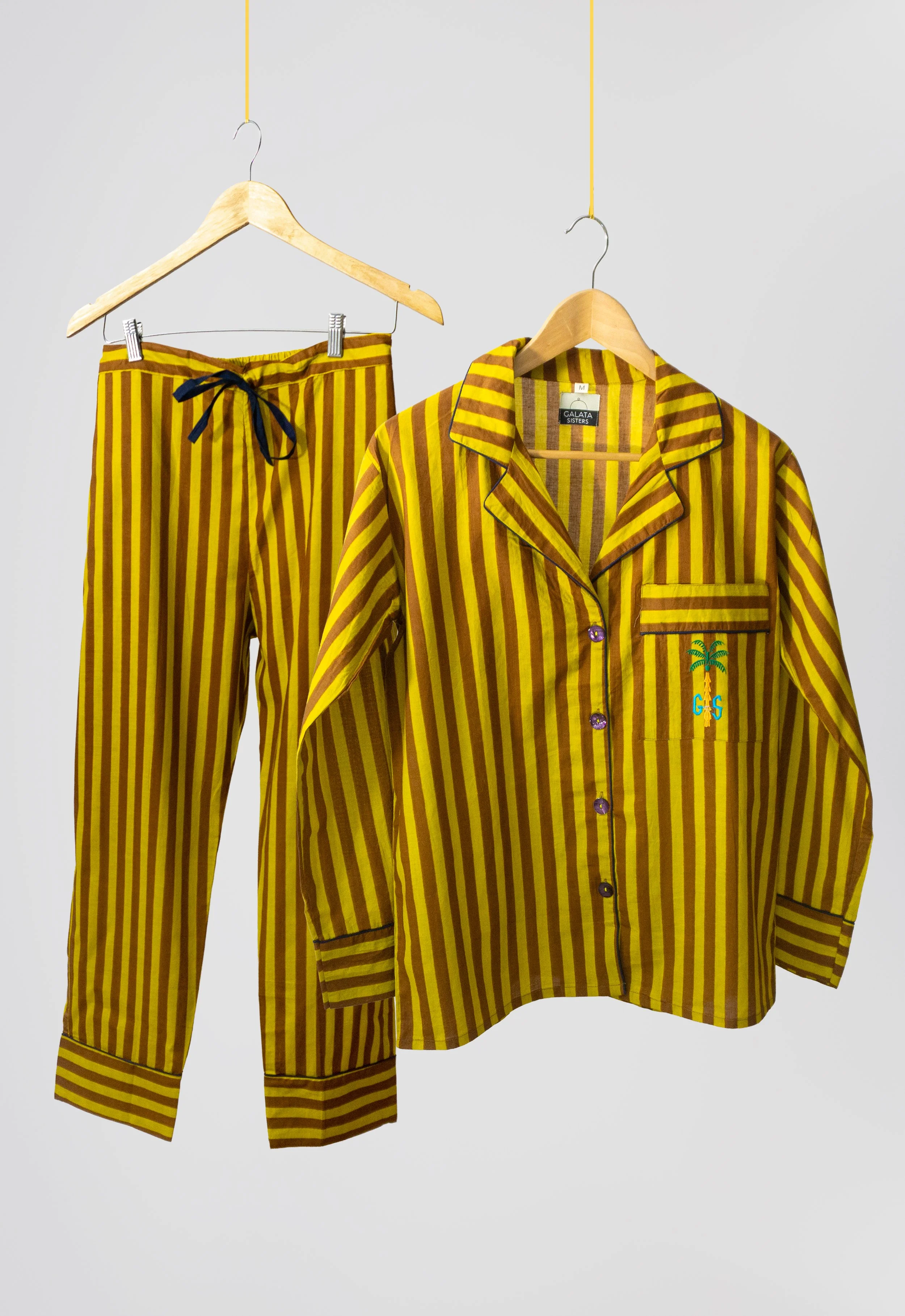 PIJAMA LARGO MUJER RAYAS MOSTAZA Y MARRÓN