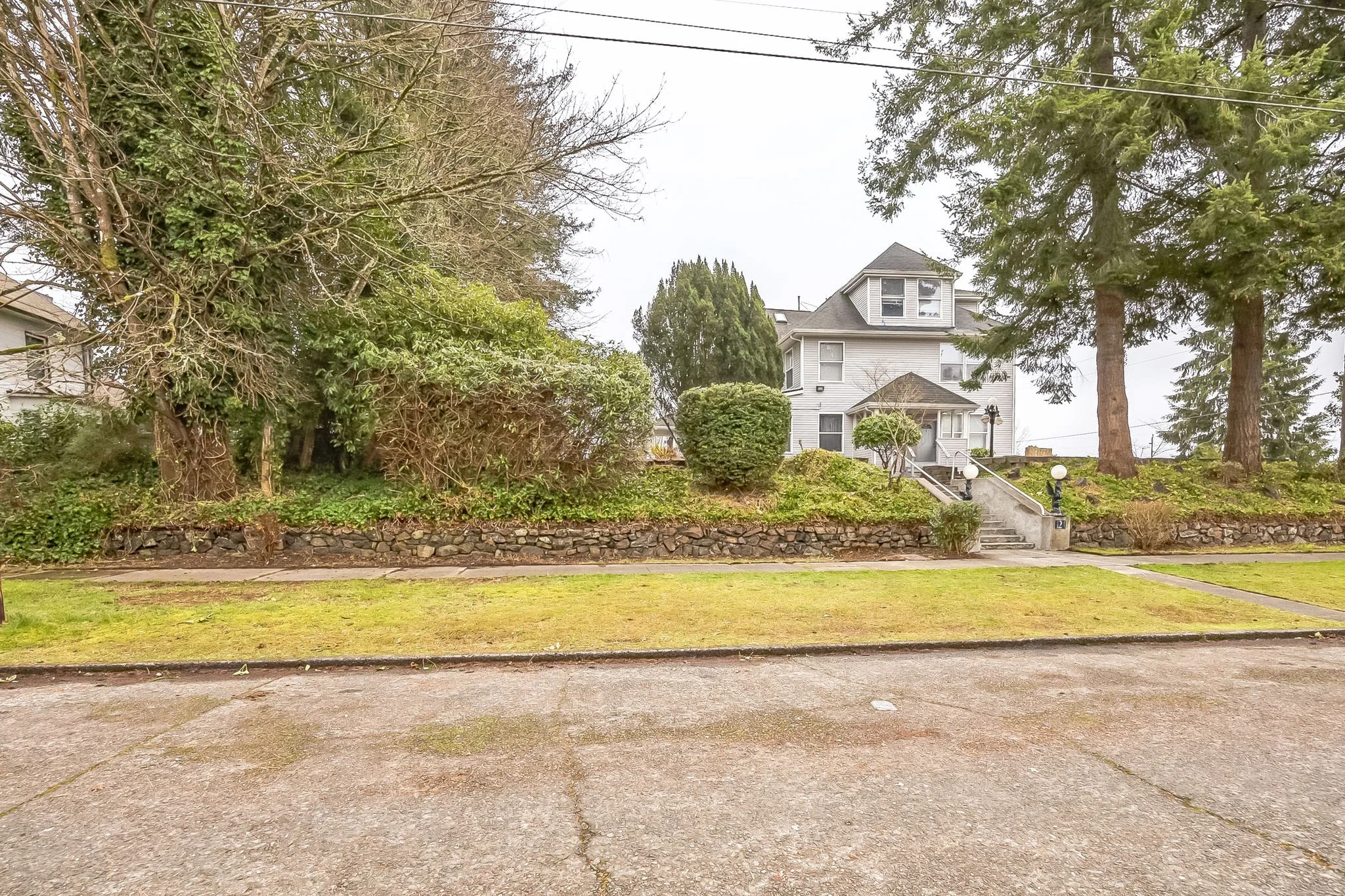 121_W_3rd_St_Aberdeen_Washington_98520-Exterior-IMG_4490.jpg