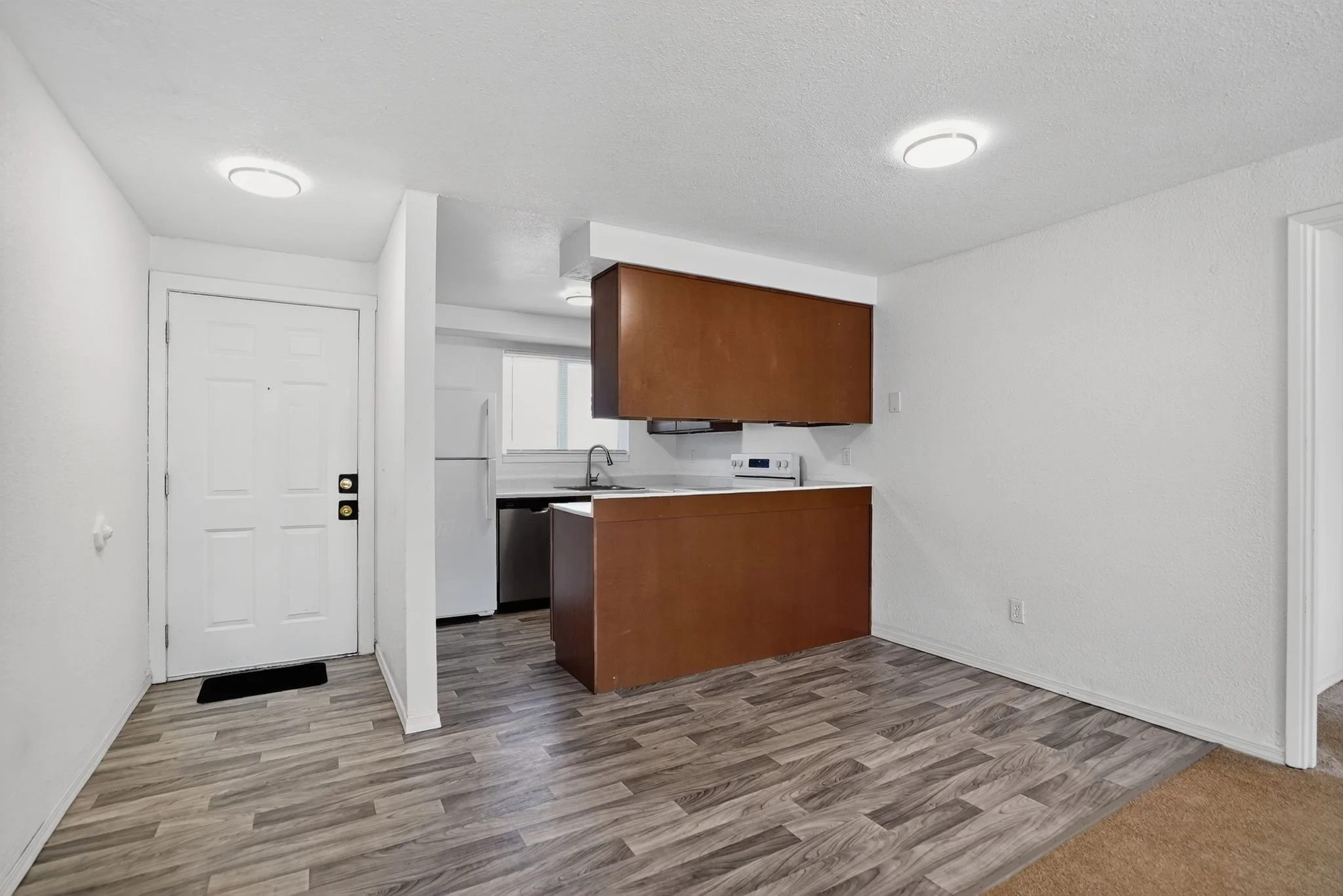 30_6405_NE_Hazel_Dell_Ave_Vancouver_WA_98665_USA-Kitchen-DSC04842.jpg