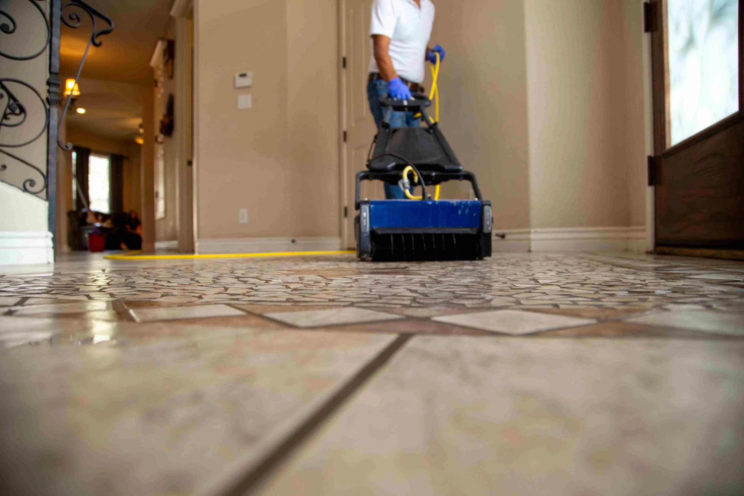 Tile and Grout Scrubber
