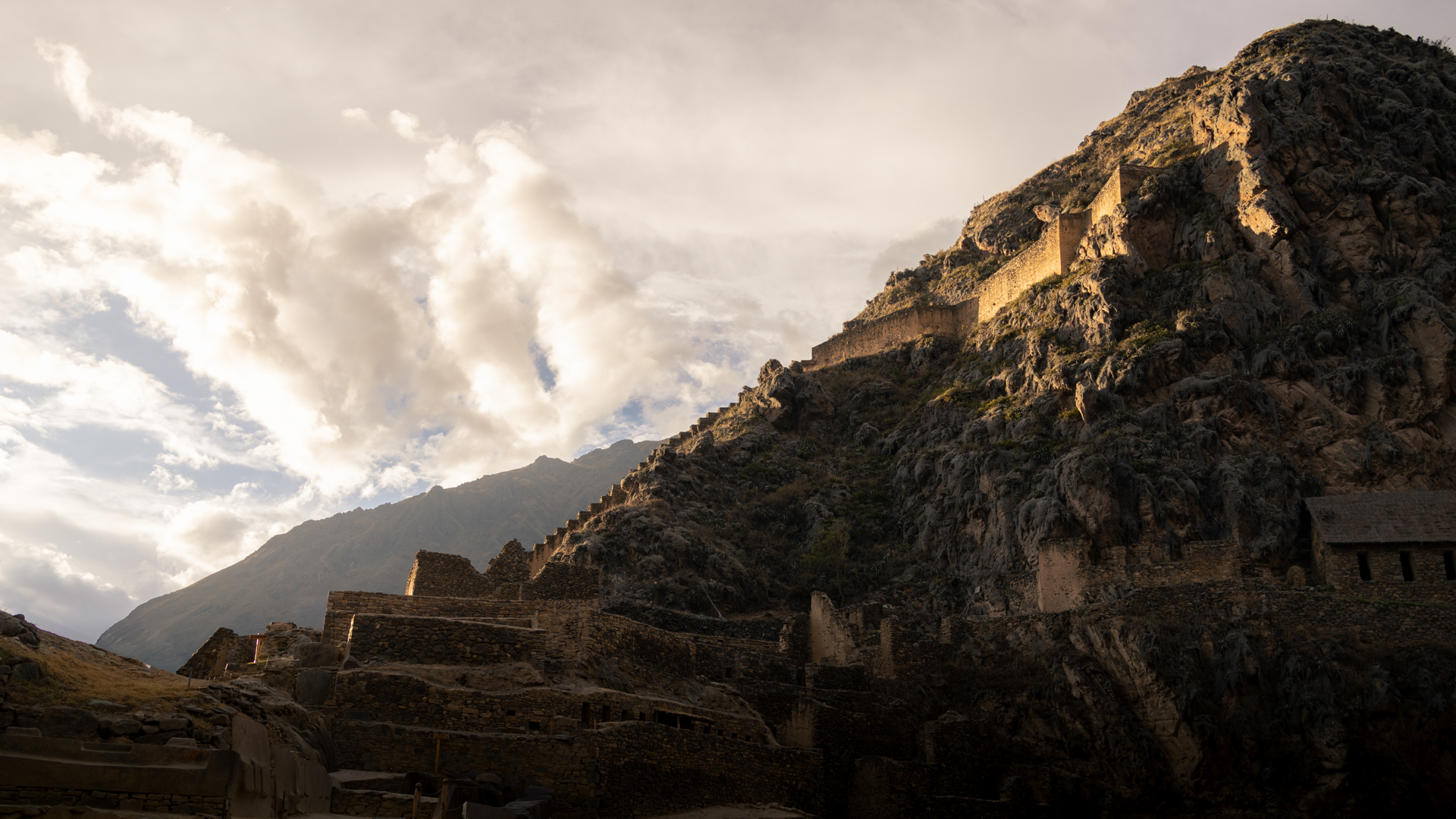 Peru_Sacred-Valley-159.png