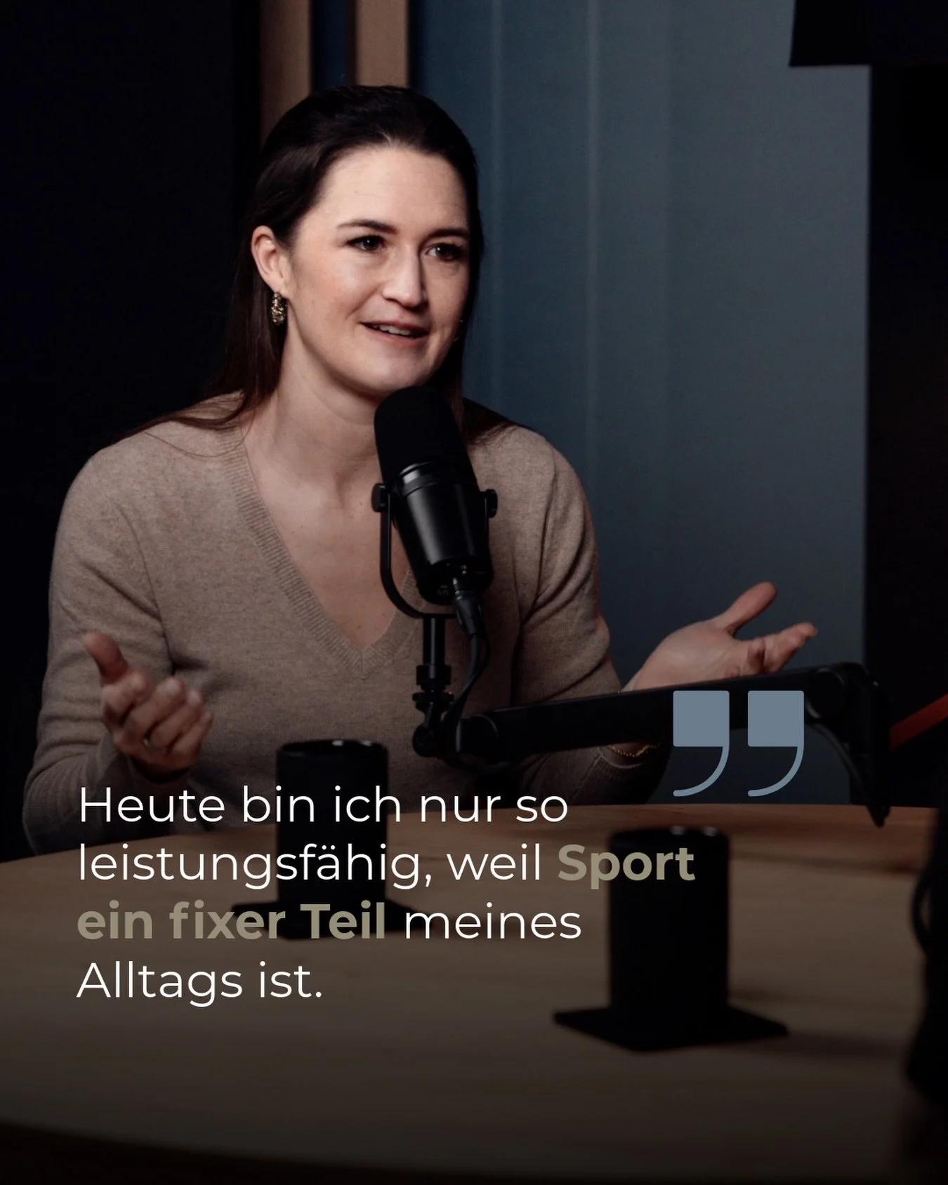 Wir sprechen oft &uuml;ber Zeitmanagement.
&Uuml;ber Produktivit&auml;t.
&Uuml;ber Effizienz.

Doch am Ende geht es um Energie.

Sport ist f&uuml;r Corinne kein Hobby.
Sondern ein Fundament.

Besser schlafen.
Klarer entscheiden.
Mehr Geduld im Alltag