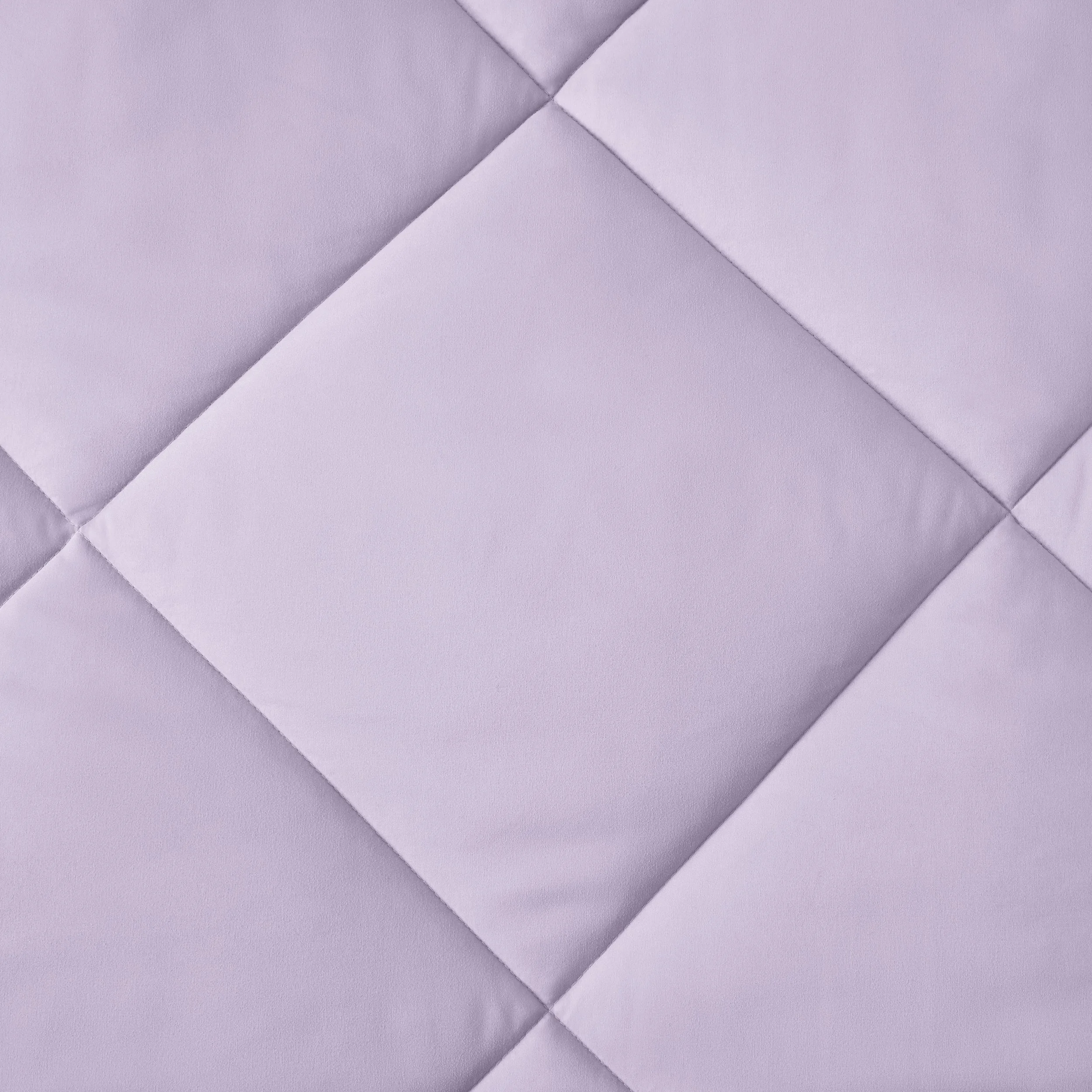 CATH_4pc_comforter_set_stacked_diamond_baffle_detail_lavender.jpg