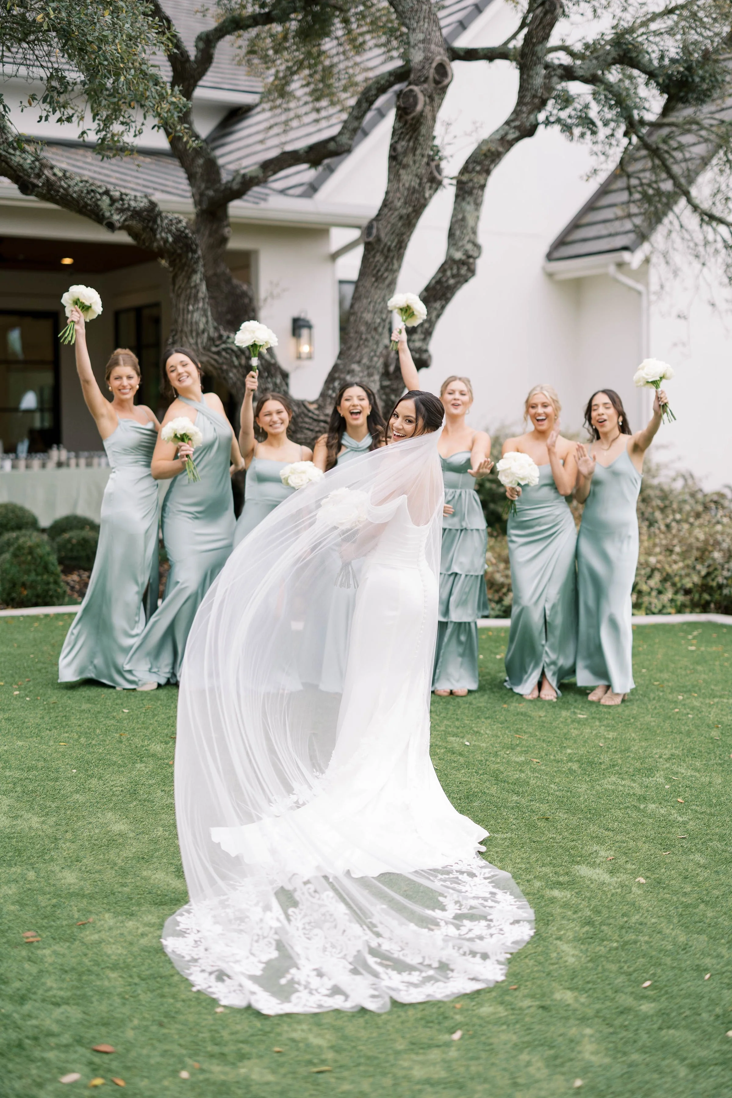 Diana-Brewer_Meggie-Ryan_5WeddingParty-32.jpg