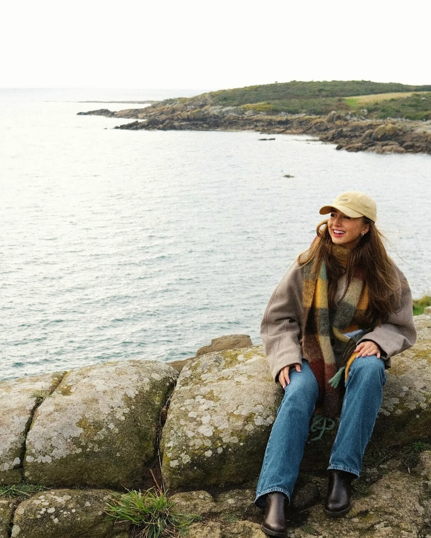 It&rsquo;s ap&eacute;ro o&rsquo;clock in England, and there are no nibbles to be found.☹️🥖

Please enjoy these pictures of the beautiful &Icirc;les Chausey, whilst I reminisce on a week of amazing company&hellip;and even better cheese.🧀

Thank you 