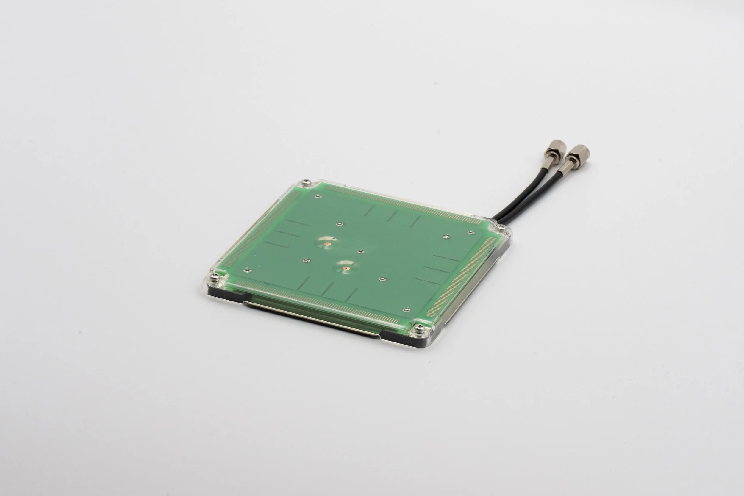 Ultra Thin High Precision GNSS Antenna (L1/L5)