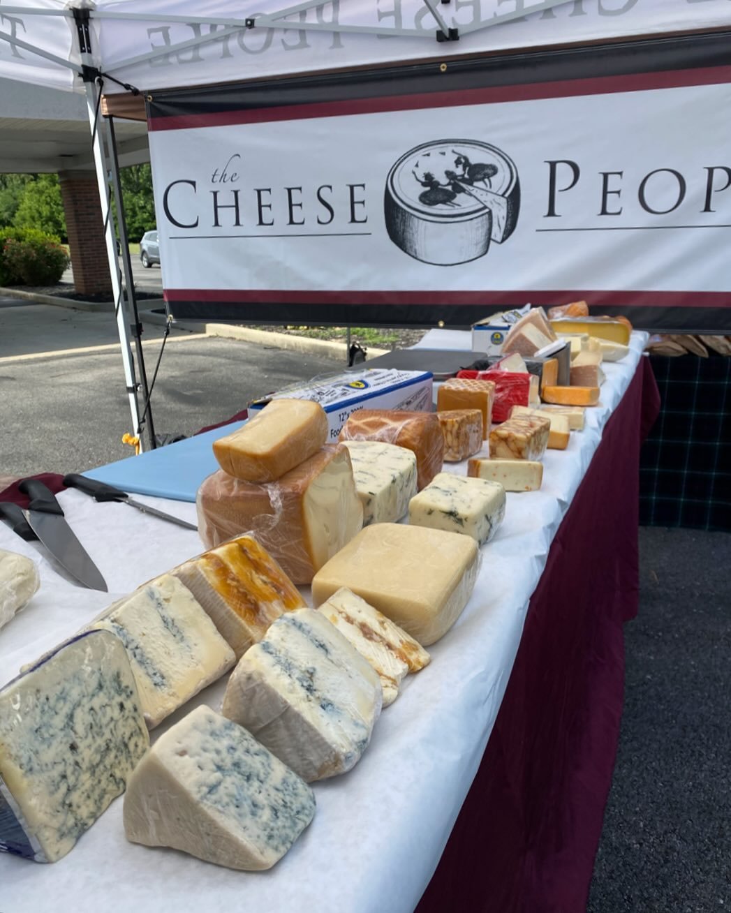 Y&rsquo;ALL&hellip;. I&rsquo;m telling you.. Bring this cheese to your Fourth of July cookout and your friends and family will beg you to bring it back every year 😋