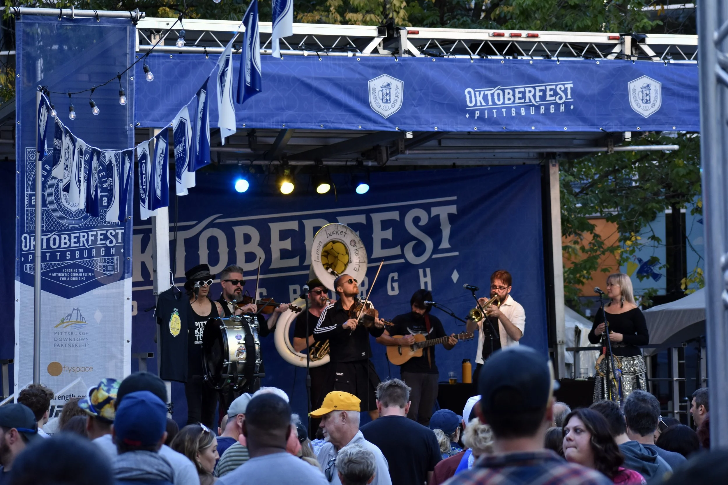 oktoberfest stage band