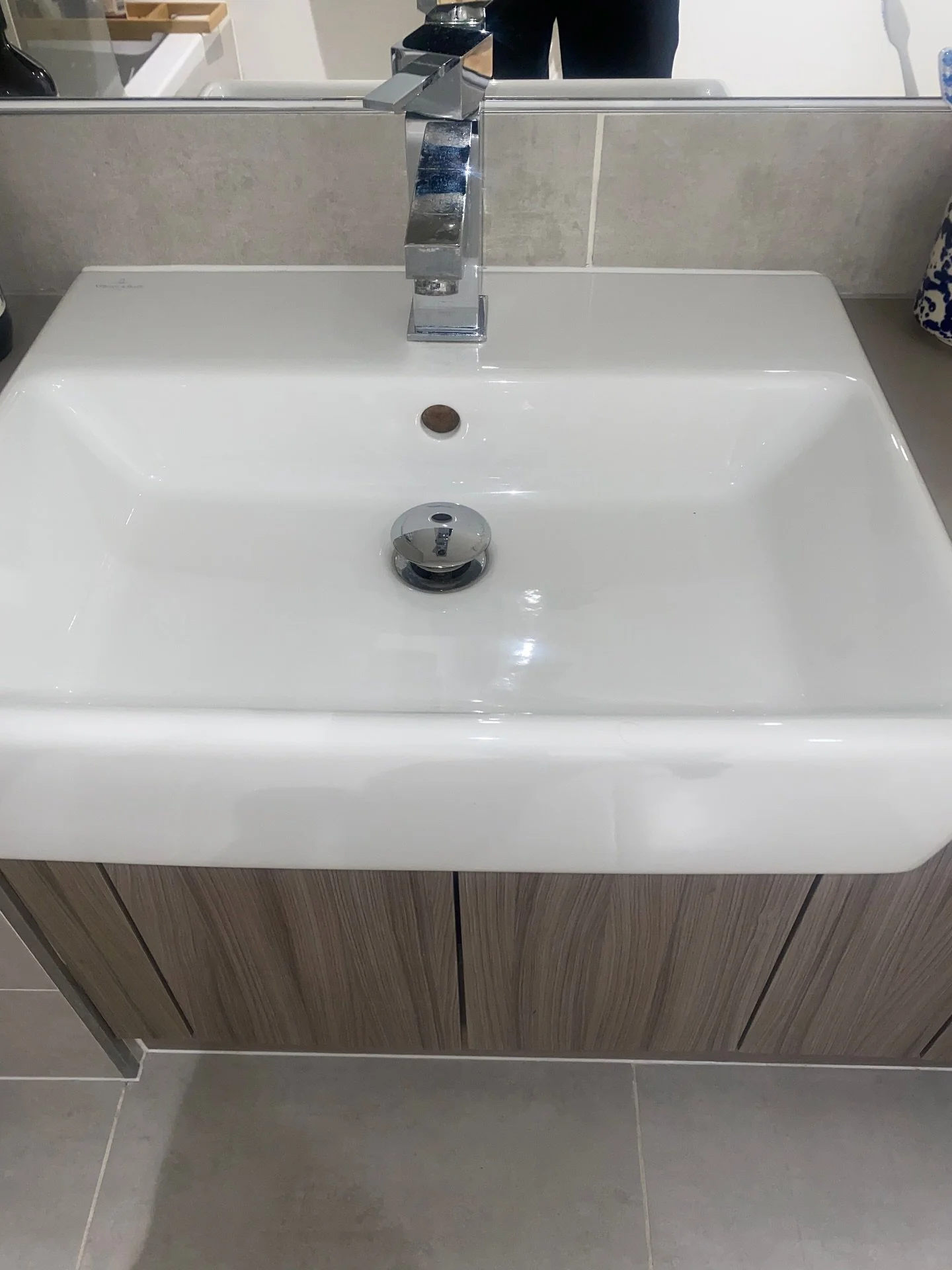 Longing to experience a clean home? Swipe to see the clean results done by us! 

What we offer:
Regular Clean, General Clean, Deep Clean &amp; End Of Tenancy Clean.

Our Value to You:
Fixed Pricing: No hidden costs, ever.

Tailored Cleaning: Personal