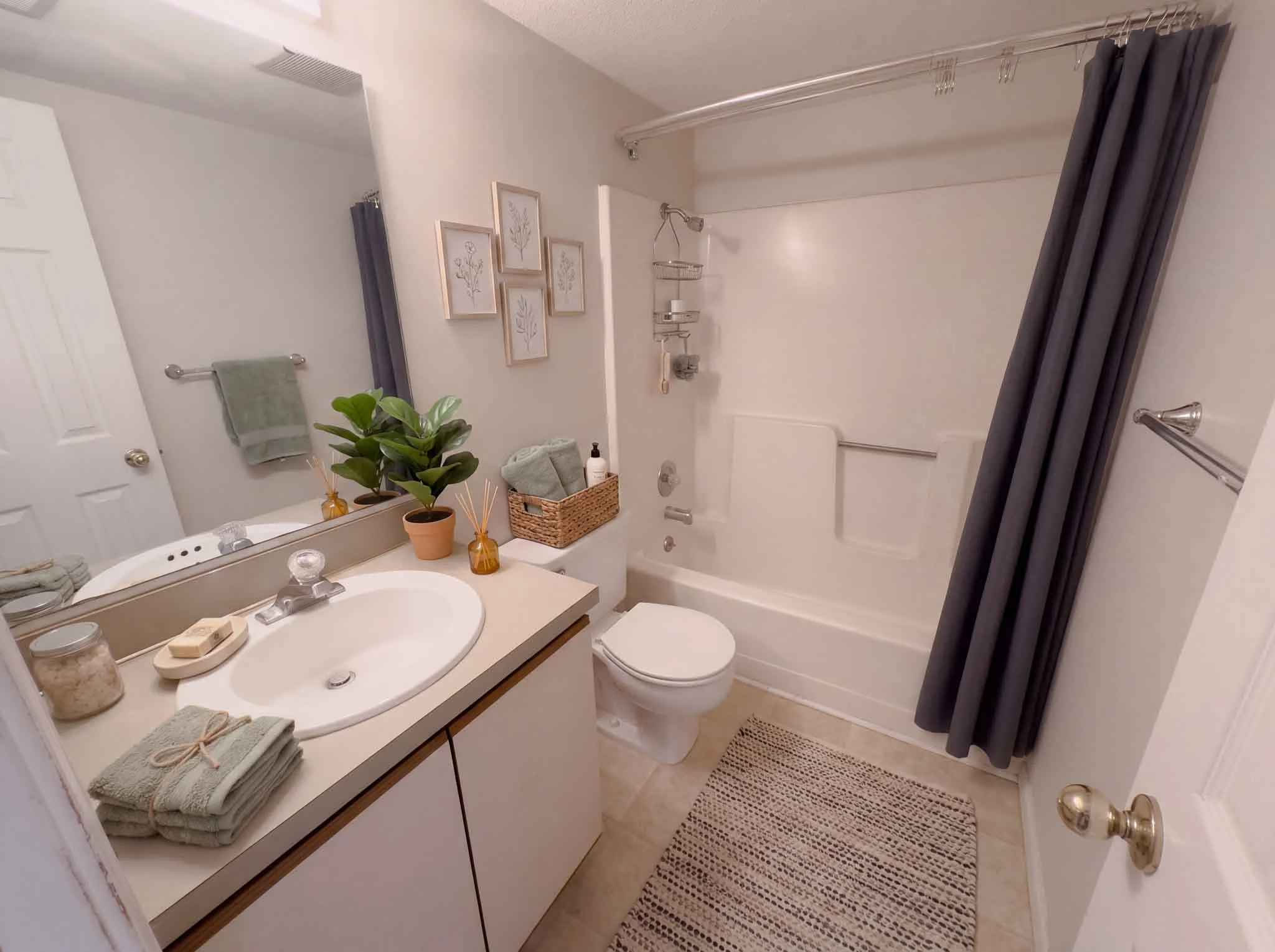 Unit 8 Bathroom