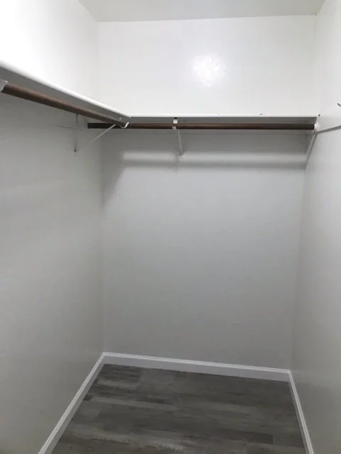 1410 Cembellin #B Master Closet.jpeg