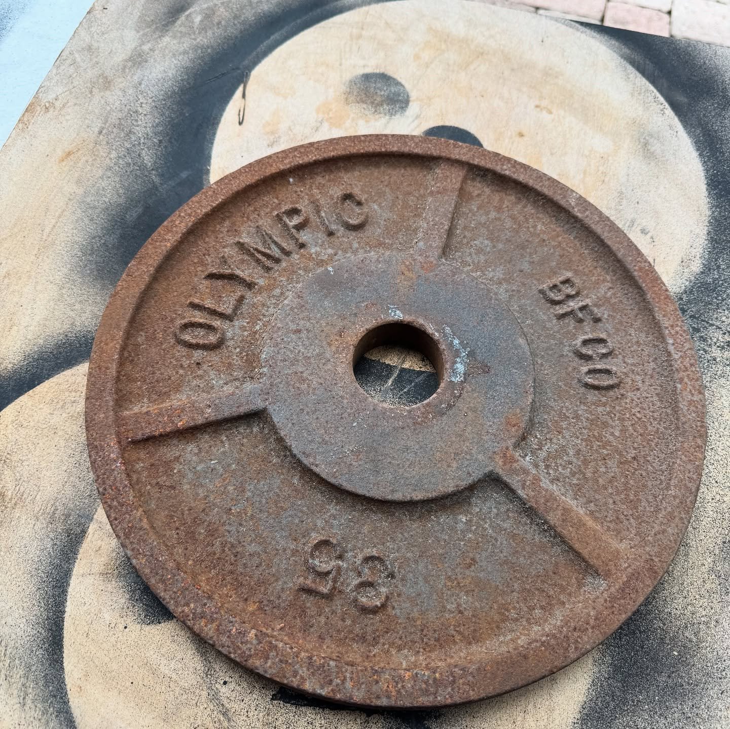 I recently was gifted some old rusty weights for the garage gym and most people would have said &ldquo;no thank you. They are too rusty and in bad shape&rdquo; 

I knew better. 

With a little elbow grease and time these weights have been restored in