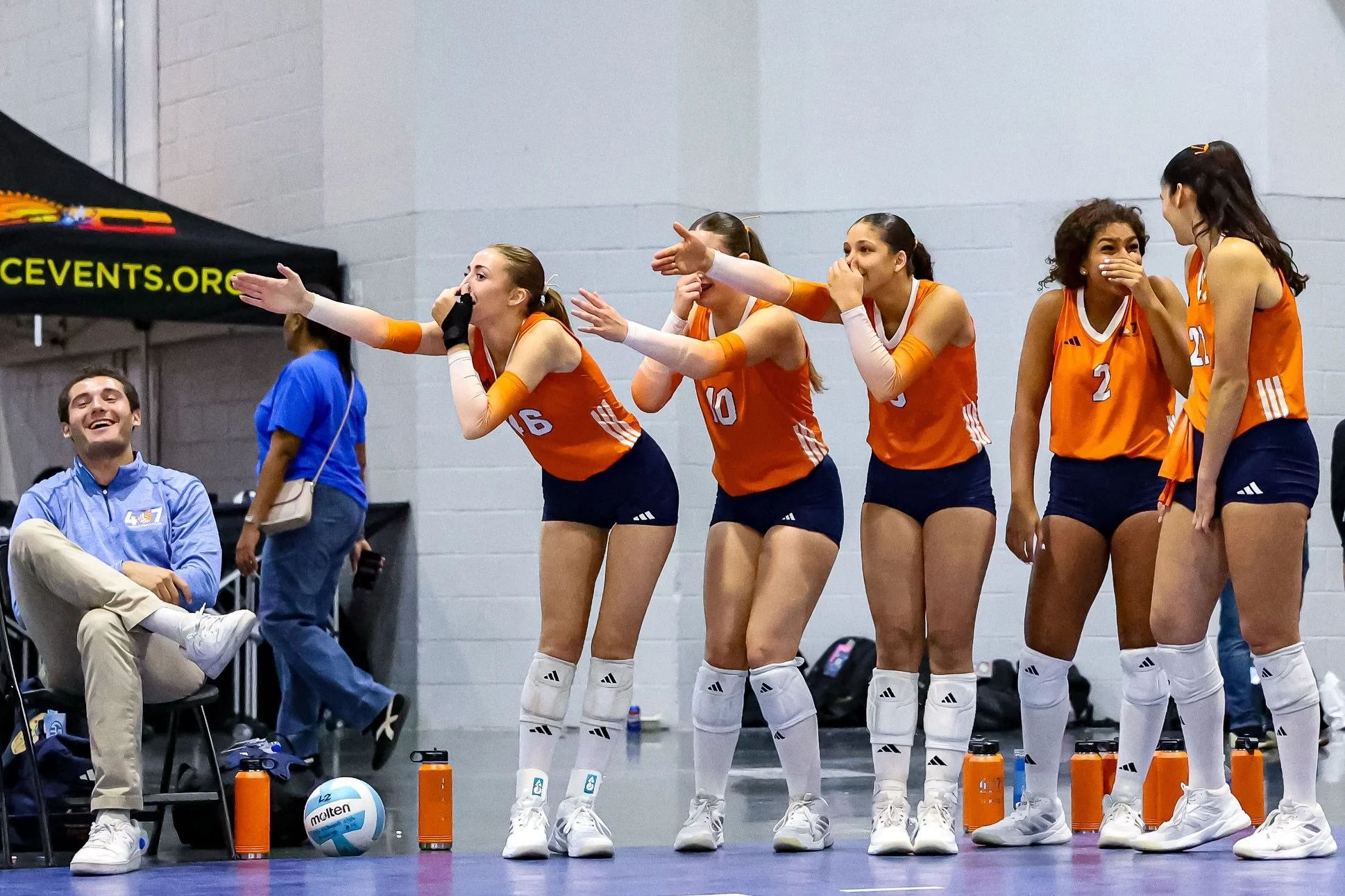 Had a wonderful first day in Miami. The ladies were locked in and went 3-0. 

Thank you to @diamondrallyvolleyball for the photos! He does a wonderful job in capturing the energy of the match!! Check his work out if you haven&rsquo;t! 

Tammy wasn&rs