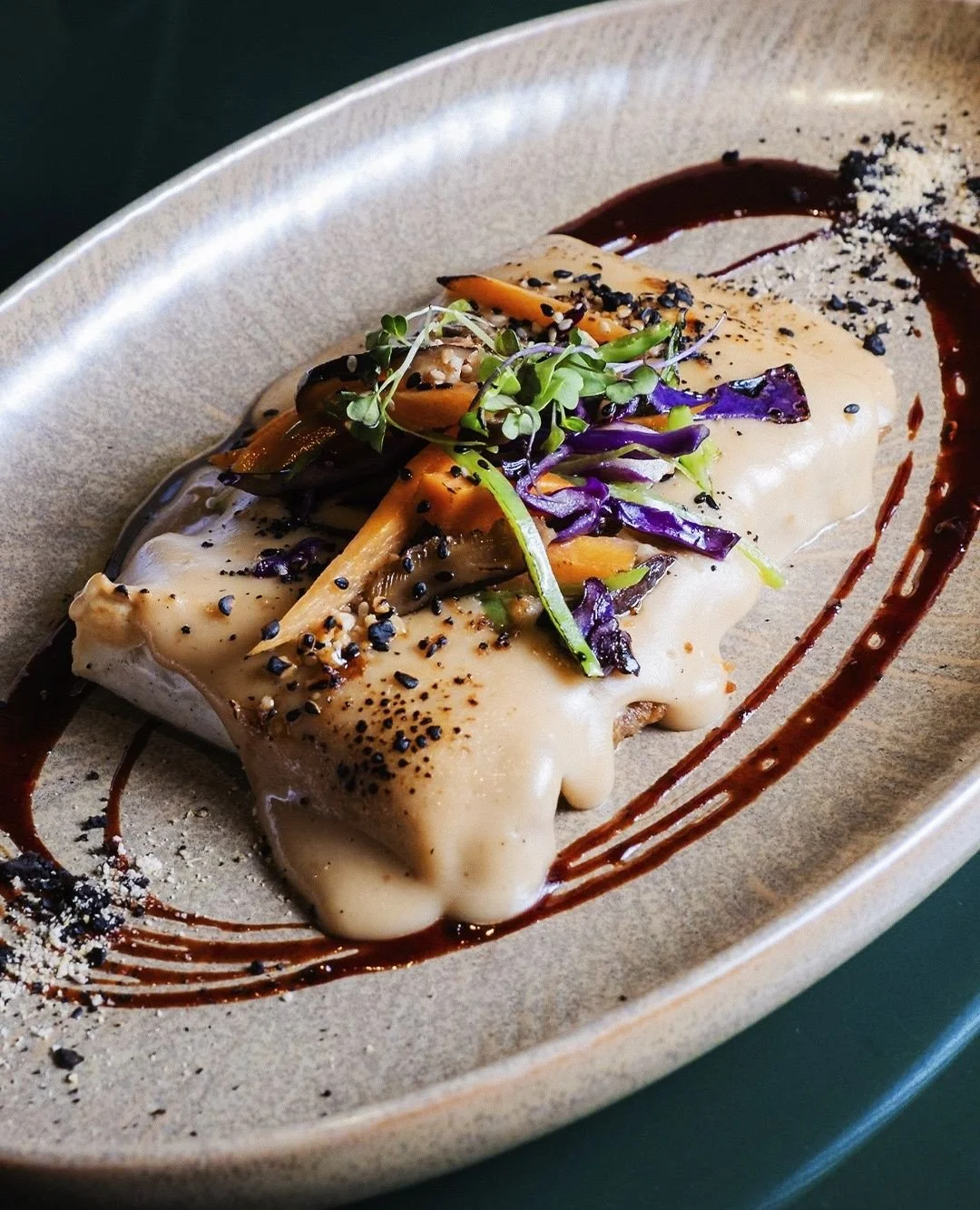 Haz un hueco de lunes a viernes de 13:00h a 15:30h para comer de esc&aacute;ndalo en La Terreta Gourmet🌿✨ te espera nuestro Men&uacute; del D&iacute;a Santa B&aacute;rbara con platos tan sorprendentes como estos canelones de carne con bechamel de tu