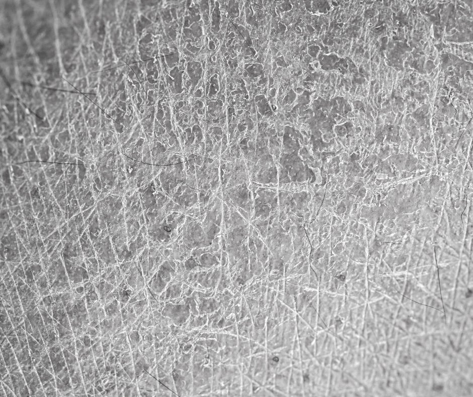 Damaged skin often starts with the small things, over-exfoliating, harsh ingredients, stripping cleansers, too much sun, or simply using products that do not suit your skin.

We believe the best way to support damaged skin is to keep things gentle, c