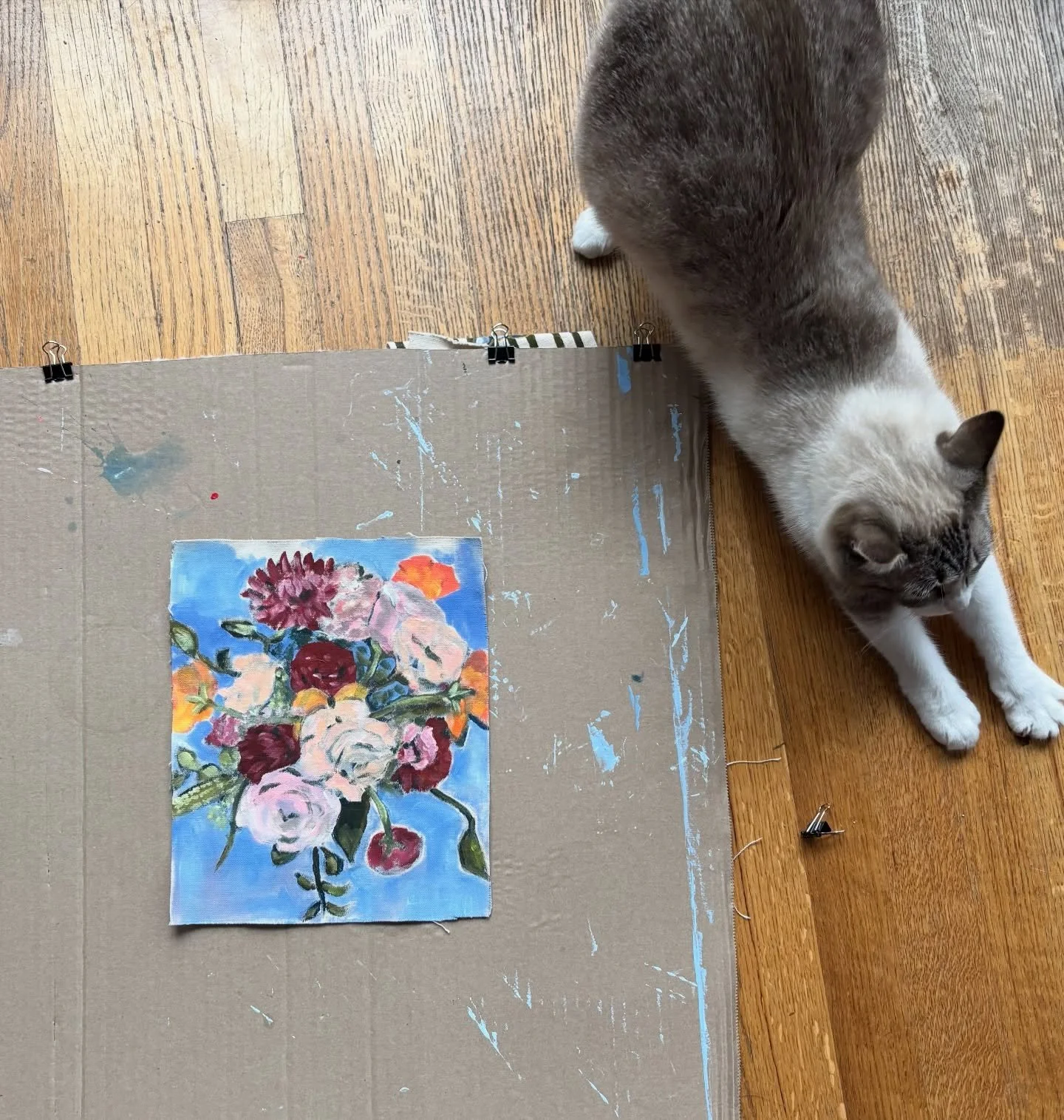 Flowers to brighten this gloomy December day 💐

Experimenting with painting with acrylic on raw canvas and feeling giddy over the results

8x10&rdquo; acrylic on raw canvas 

#painting #acrylic #cat #birminghamartist