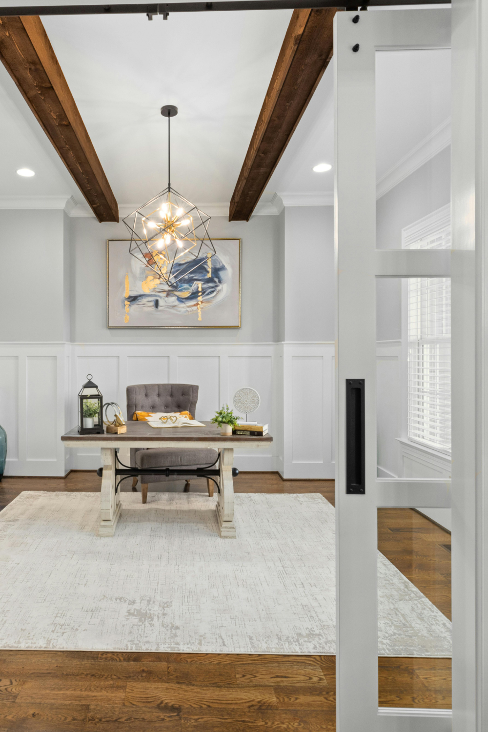 Family Office vs. Private Estate Concierge: Why Affluent Families Benefit From Both