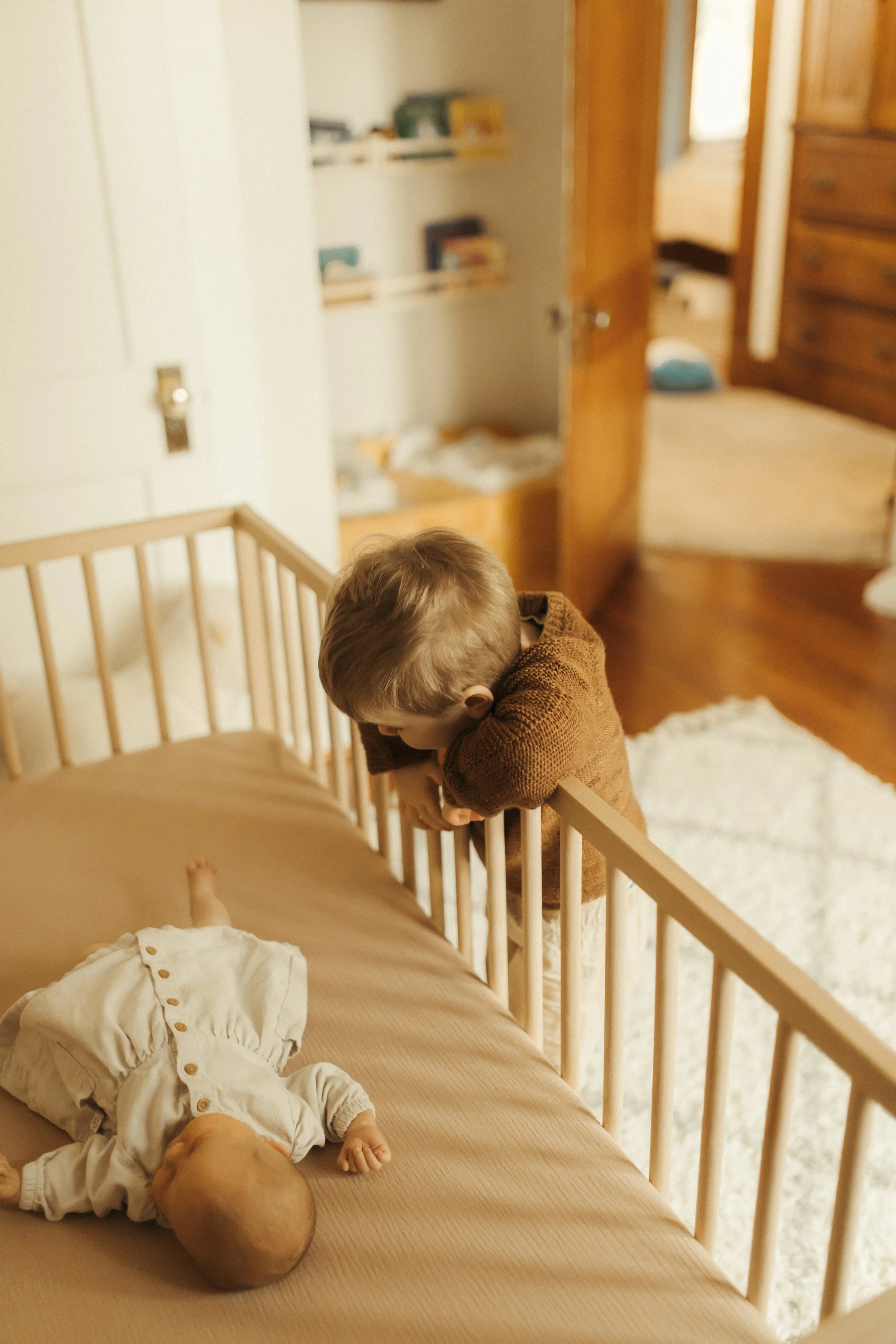 Leland & Sarah [newborn] (73).jpg