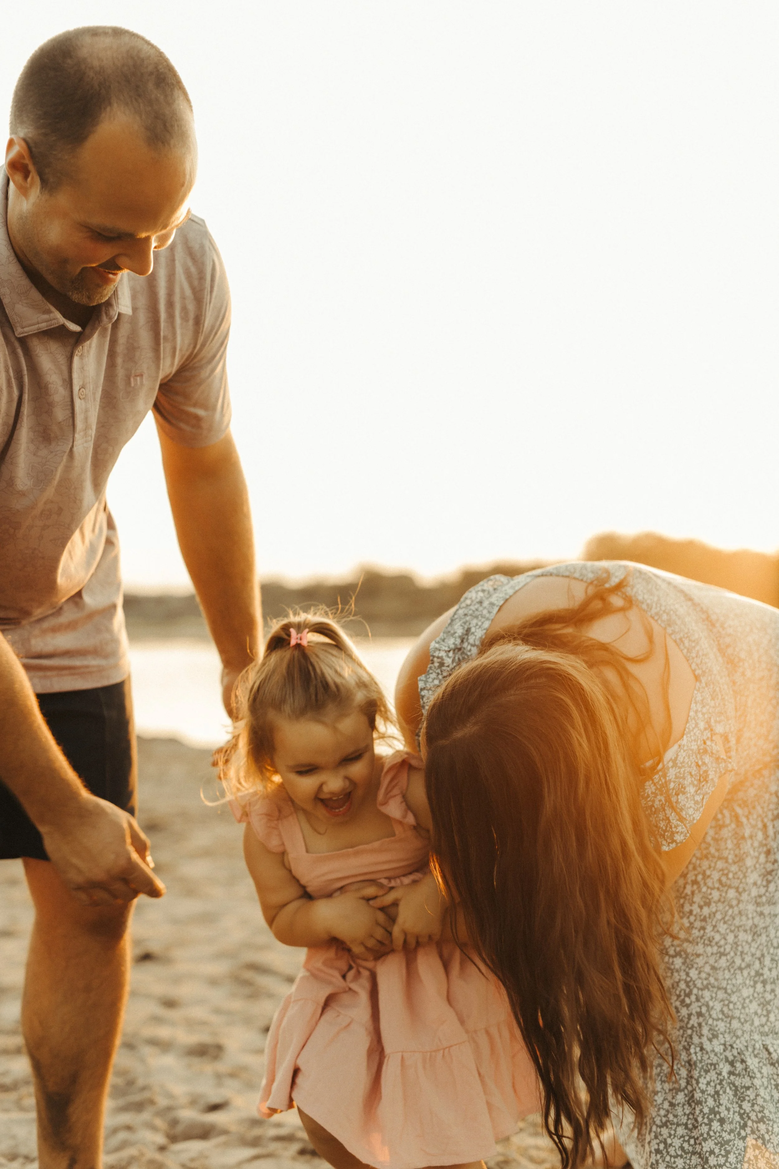 Shania &amp; Brad | a beach maternity session