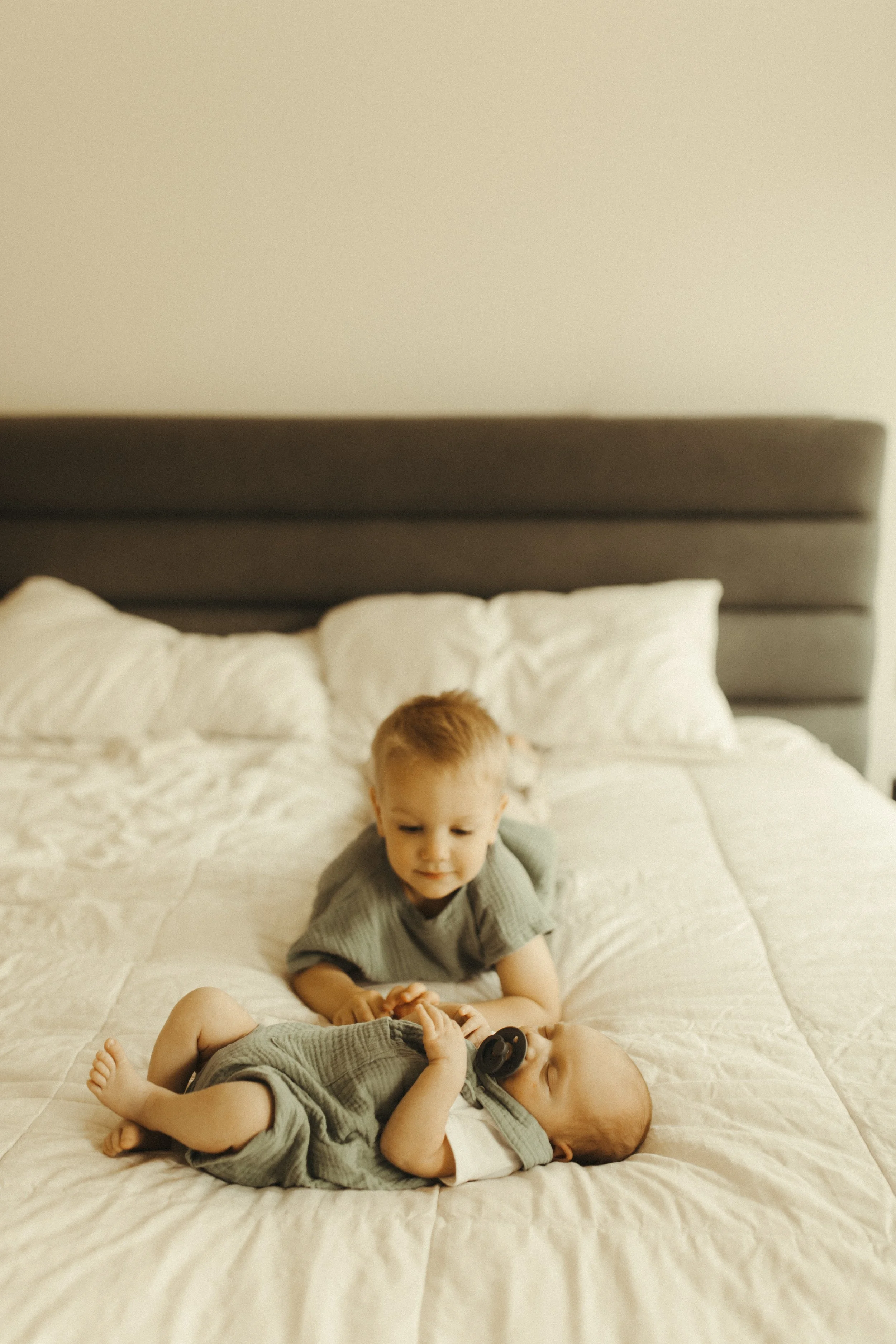 Presley & Dylan [newborn] (78).jpg
