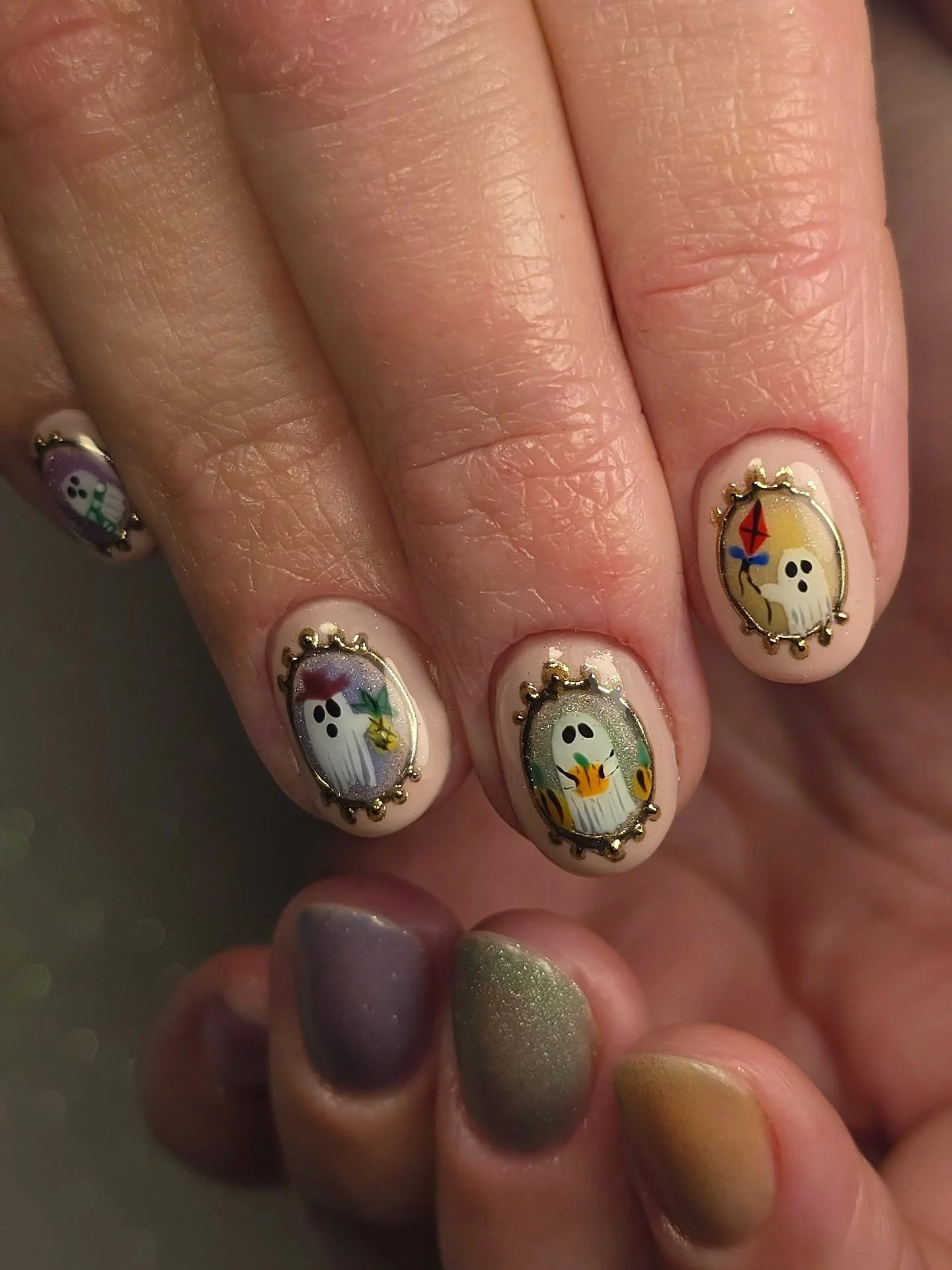 These vintage frame ghosts started as a cute idea and then became increasingly unhinged as @tjyourlocalgay started requesting things like &quot;a ghost wearing a cowboy hat holding a pineapple&quot; 🍍  but the real winner was a &quot;ghost with it's