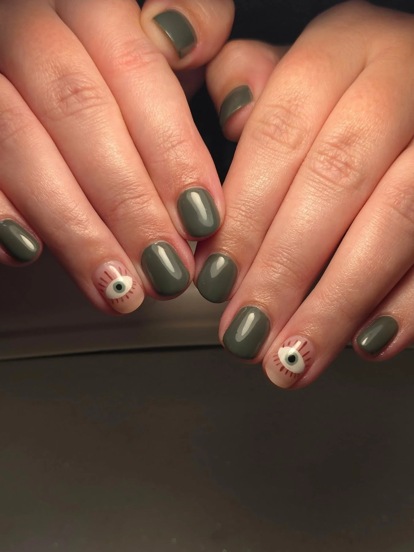 Venturing into autumn colours some more with this stunning @lightelegancehq green - G.I. Jane from @gel_inc_supplies 💚

Also, how cute are the eyes with brown lashes?! Softens the look up so much 👁 

💅🏼 service: structured gel infill + level 3 na