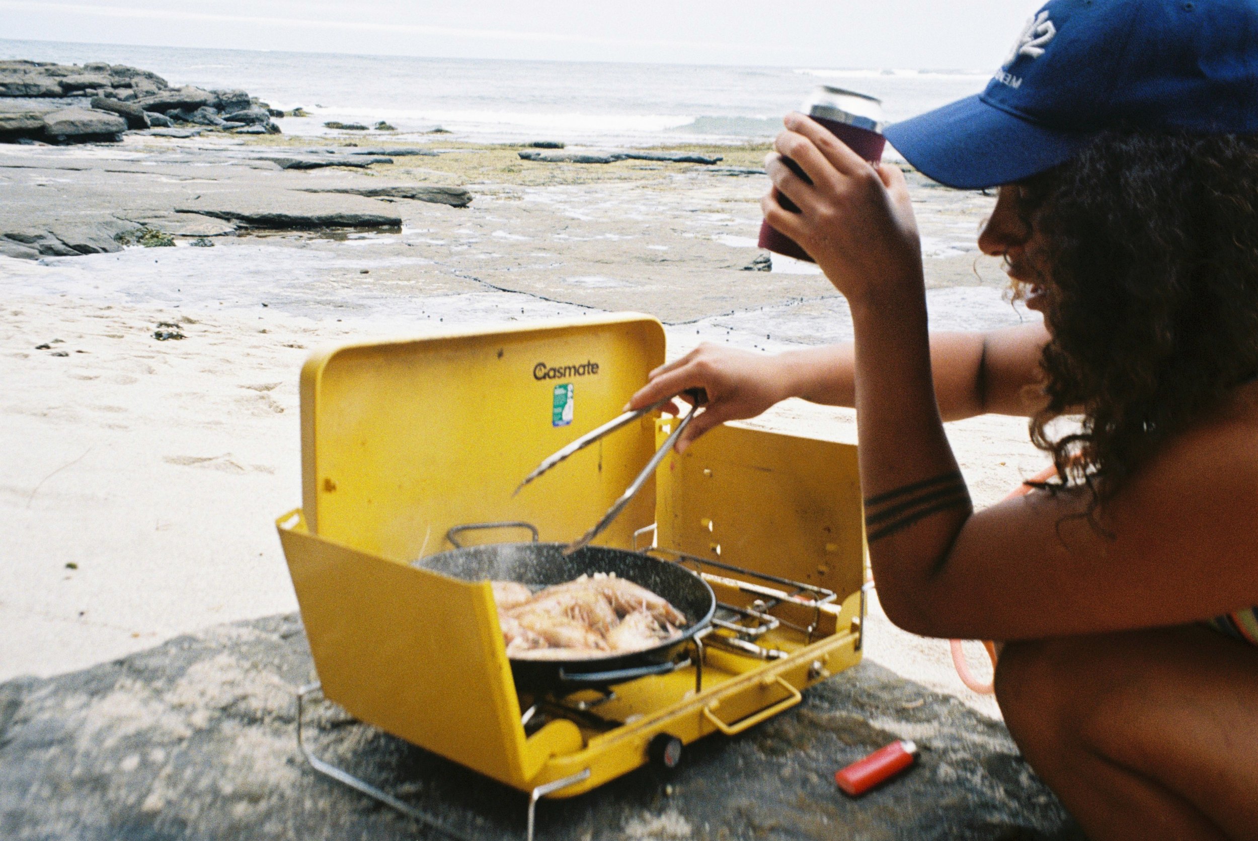 65 VanIssyBootyEdventureshouldweeatsomeprawns?Yeahgoonthen.JPG