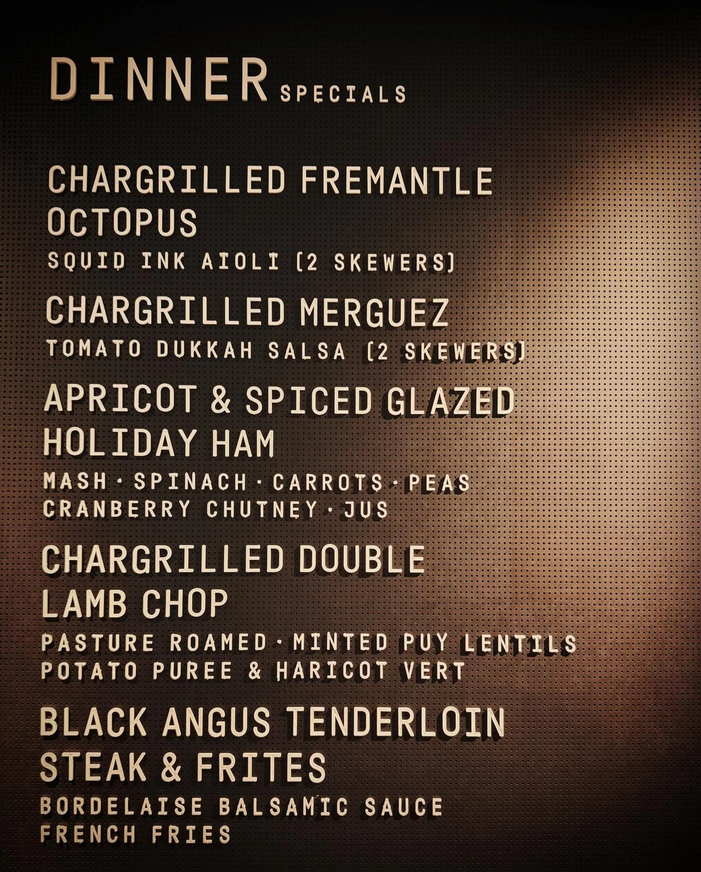 December Christmas Specials

#hnhg #chipbeebistro #chipebeegardens