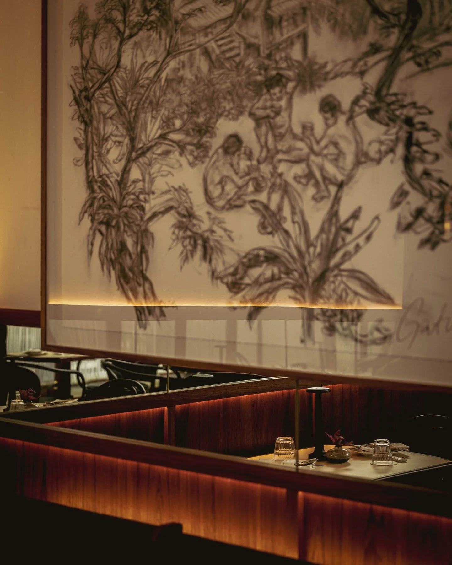 Gathering after the monsoon - Jimmy Ong.⁠
⁠
#hollandvillage #chipbeegardens #sgfoodie #singaporedining