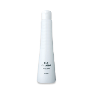  Skin Cleansing 200ml 
  Removes residue colour stains. 