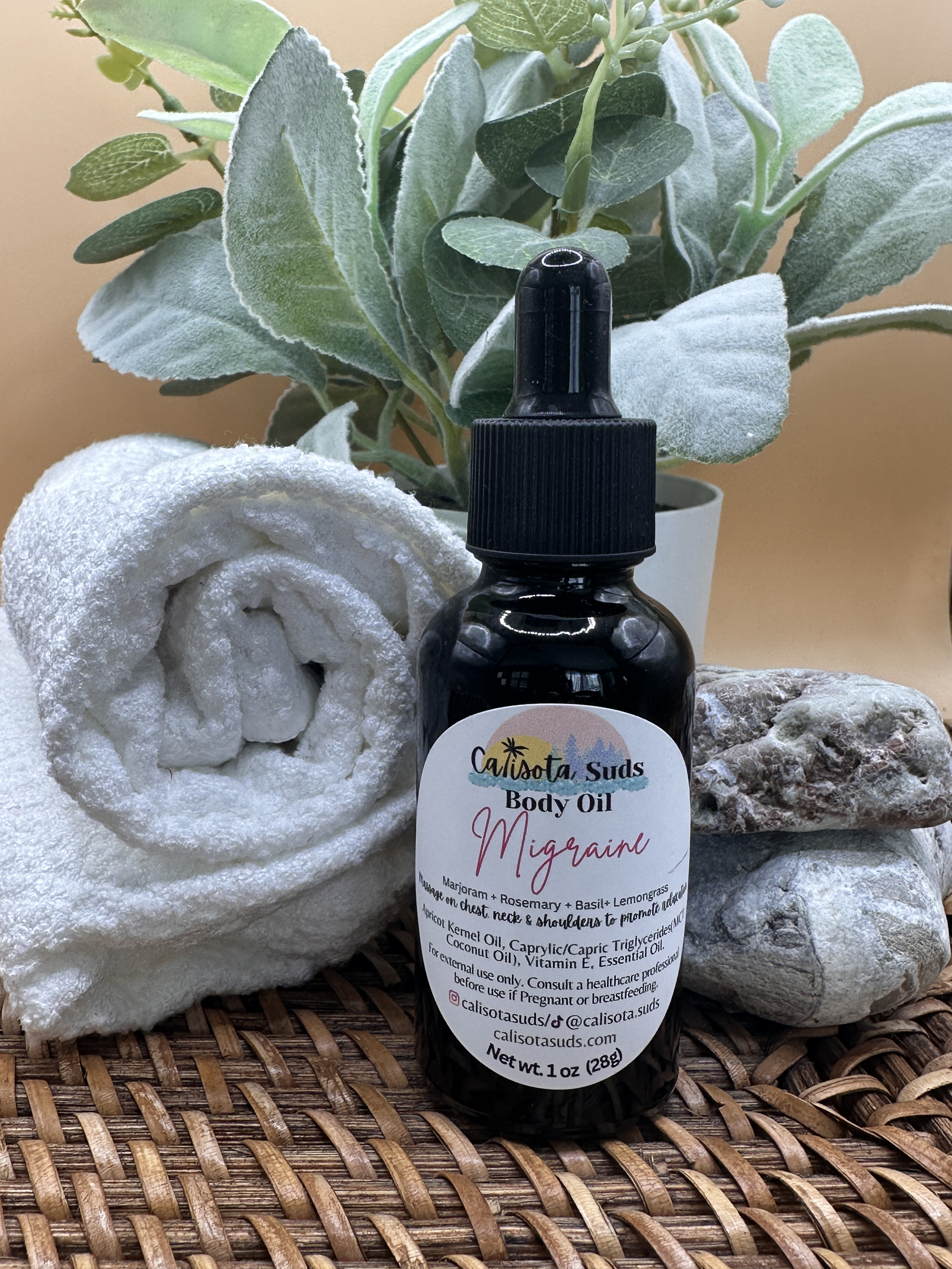 Body Oil Sore Migrane baskett towel  bg.png