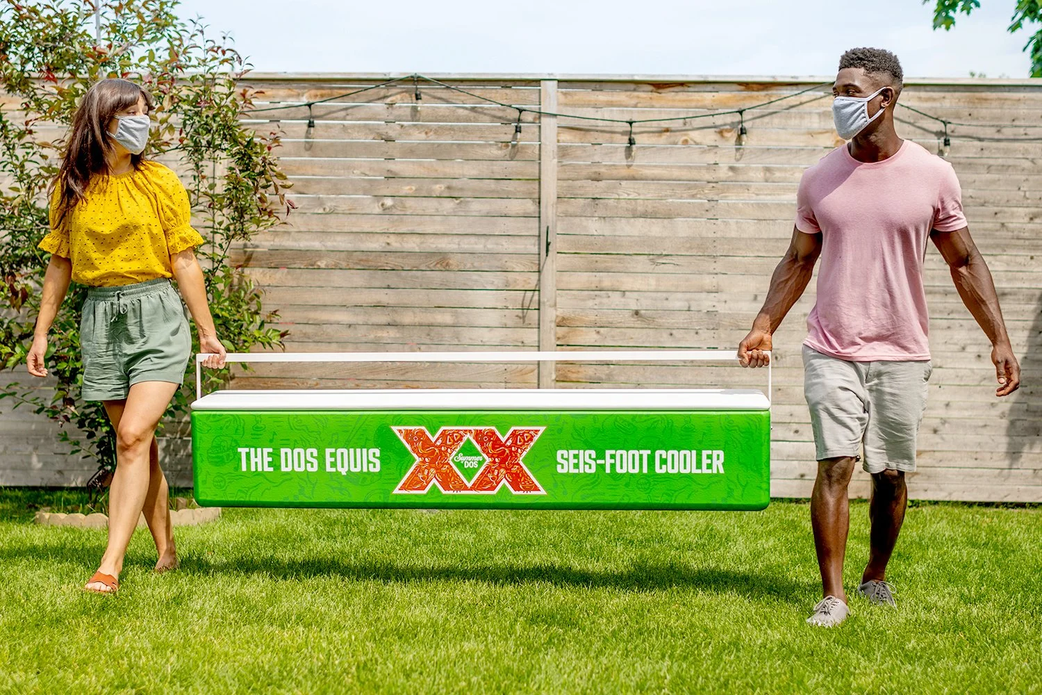 Copy of Dos Equis Seis-Foot Cooler Arriving 2.jpg