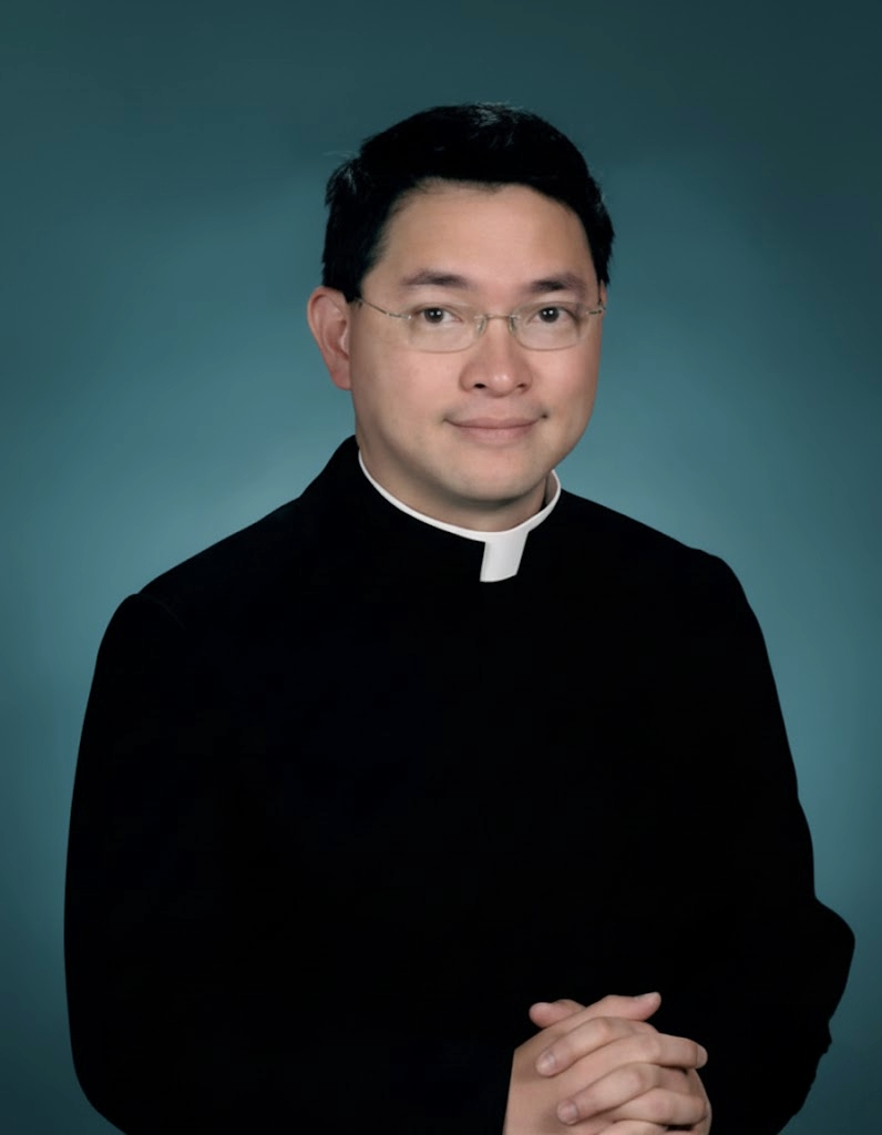 Father Robert Victoria