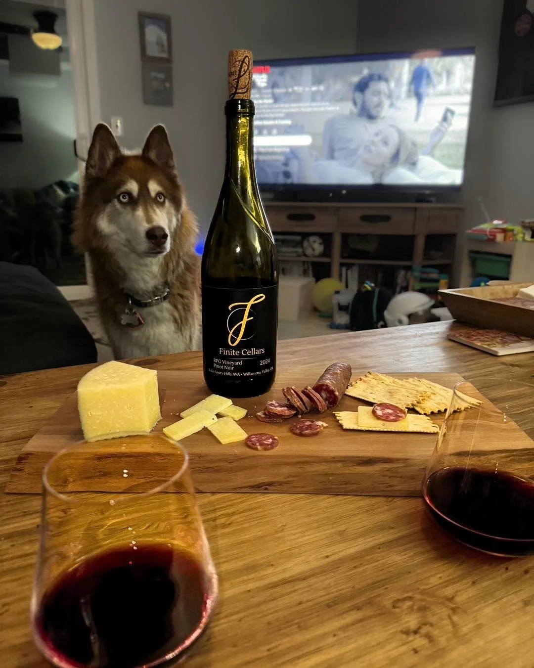 Happy #FiniteFriday! One of our favorite pairings so far has been Finite Cellars RPG Pinot Noir + Manchego cheese, bonus points if you add a mild cured sausage like @olympiaprovisions Rosette D&rsquo;Oregon.  The nutty creamy flavor of the cheese com