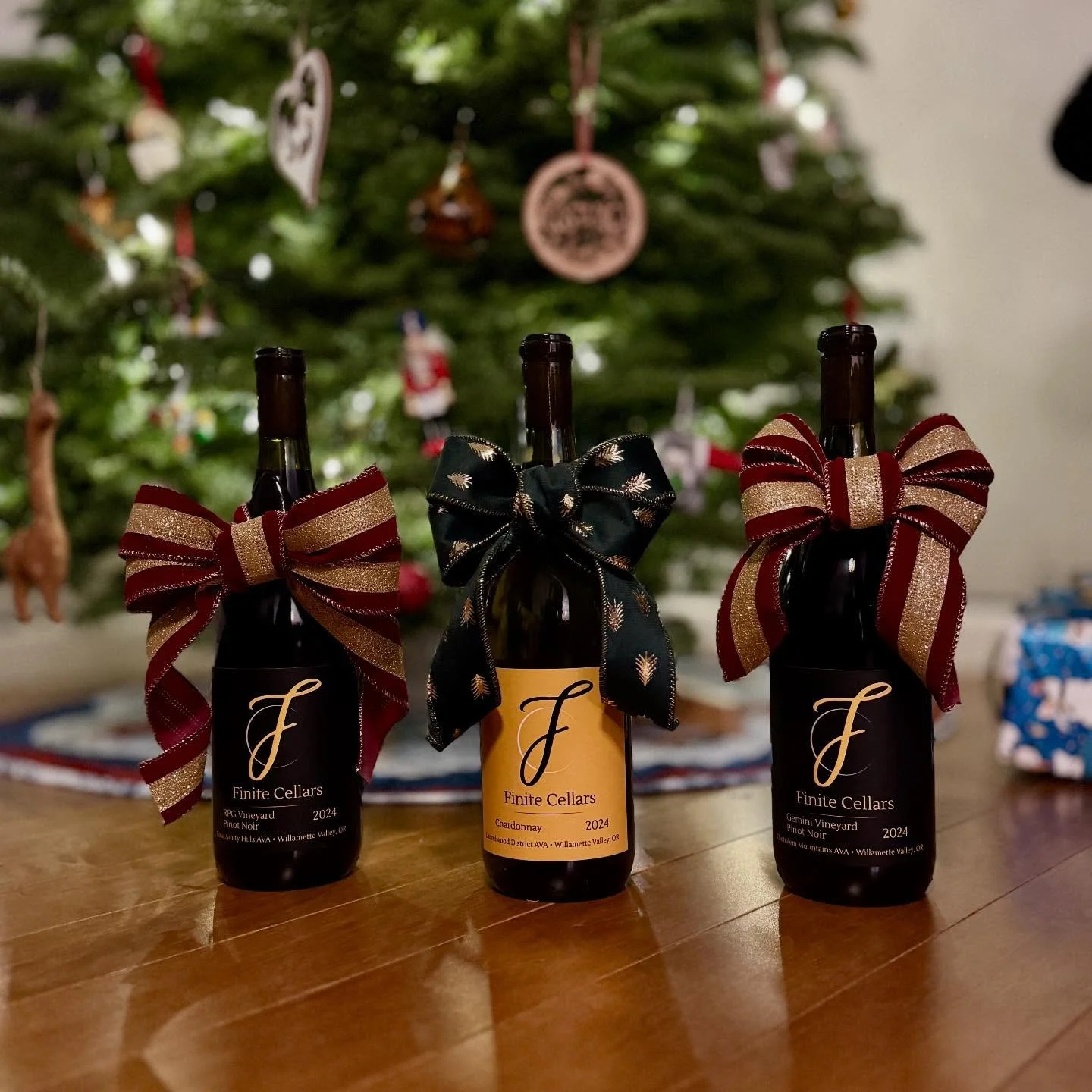 Our wines belong under the tree 🎄

Consider giving a bottle of our inaugural vintage this Holiday season! Order soon to avoid delivery delays.