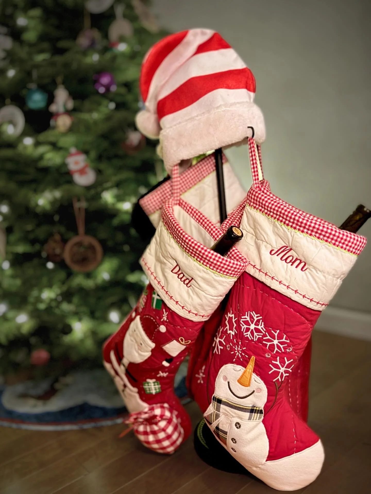 Still not sure what to get mom and dad for the holidays?  We think we know what they&rsquo;ll like 🎅🍷

There&rsquo;s still time to deliver to the mountain time zone and the PNW, pickup is available anytime!