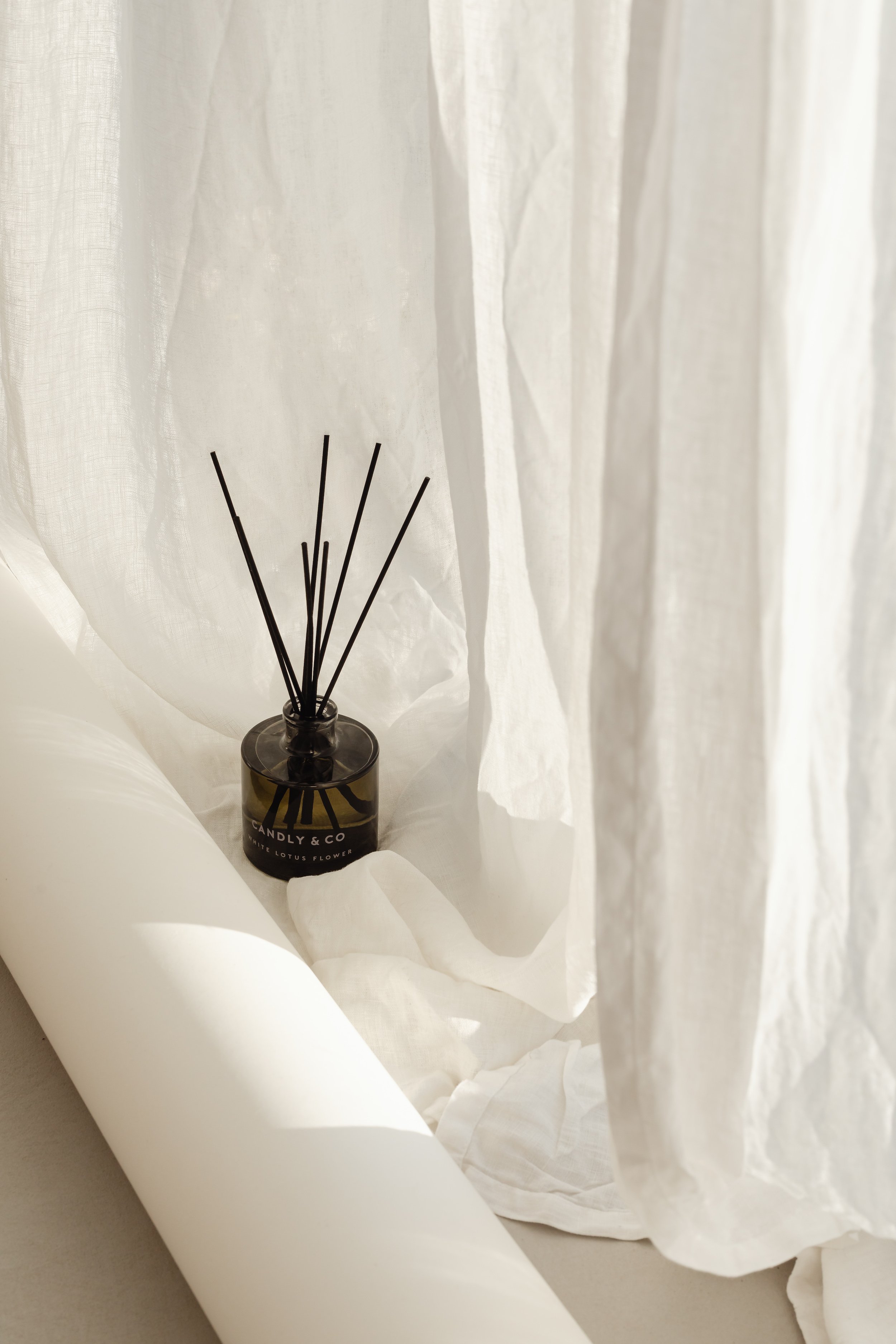 kaboompics_candles-and-diffusers-candly-fragrances-product-packaging-design-29809.jpg