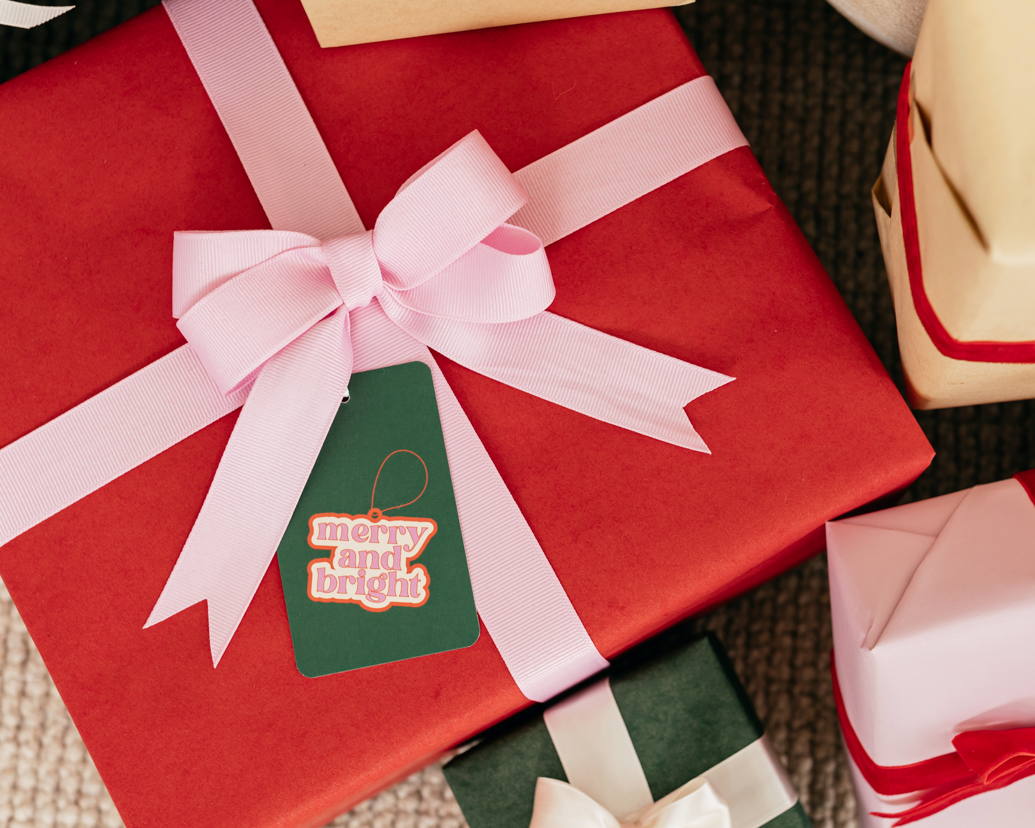 Sassy and fun 'Merry and Bright' Christmas gift tag in green, pink and red