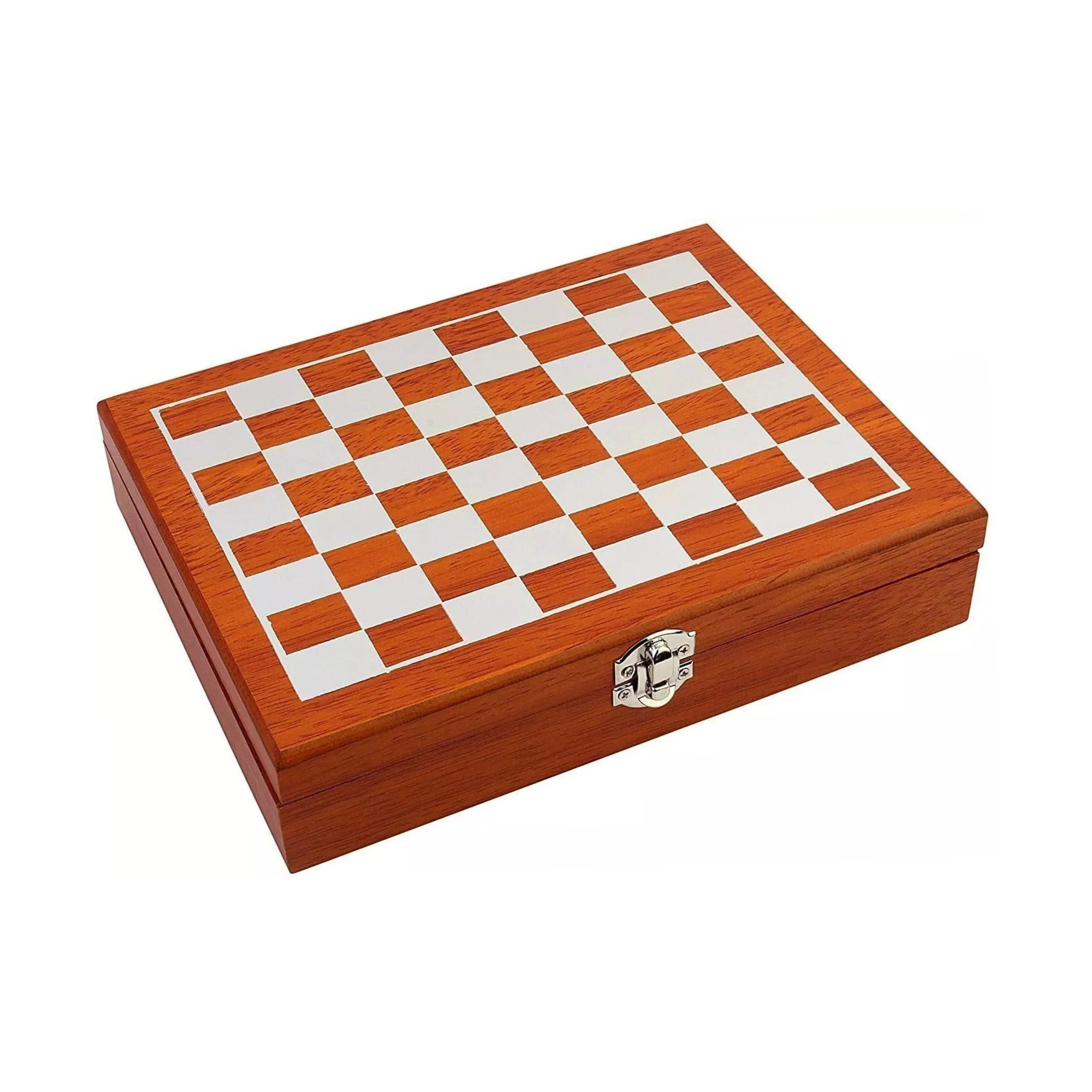Chess_Set(2500px).png
