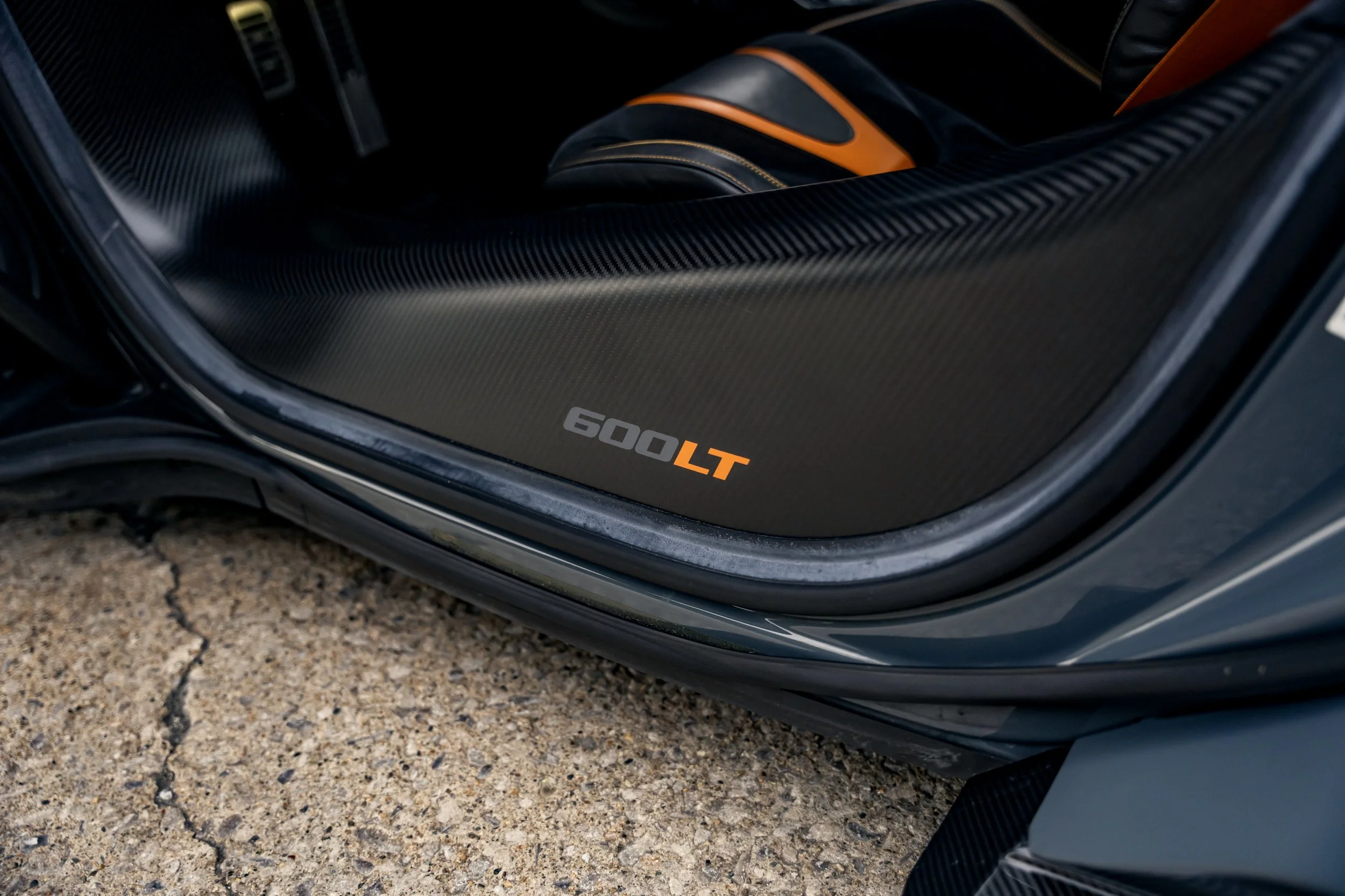 2019 McLaren 600LT #6907_Advertising Photos-14.jpg