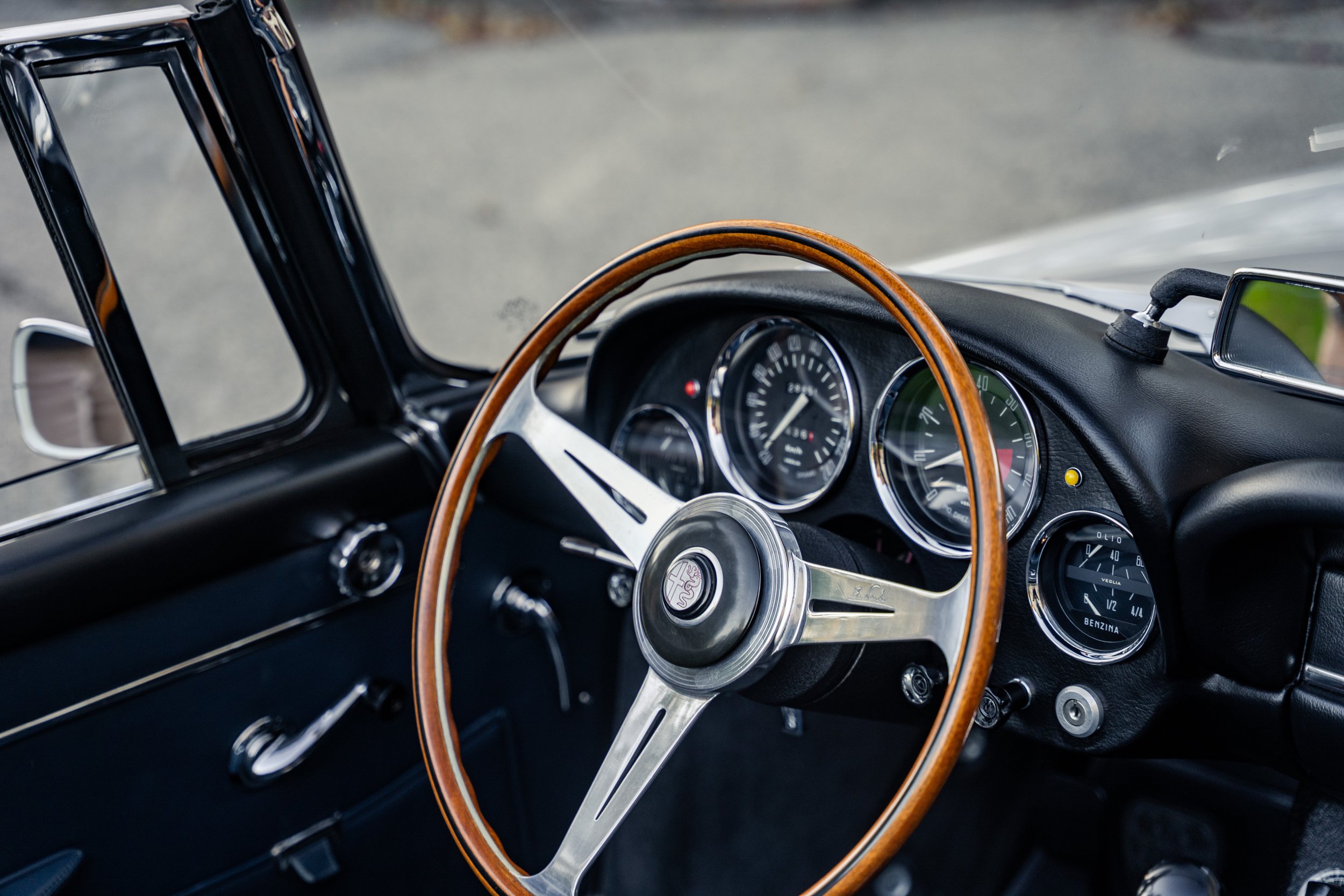 1964 Alfa Romeo 2600 Touring Spider #2676 Advertising Photos-83.jpg