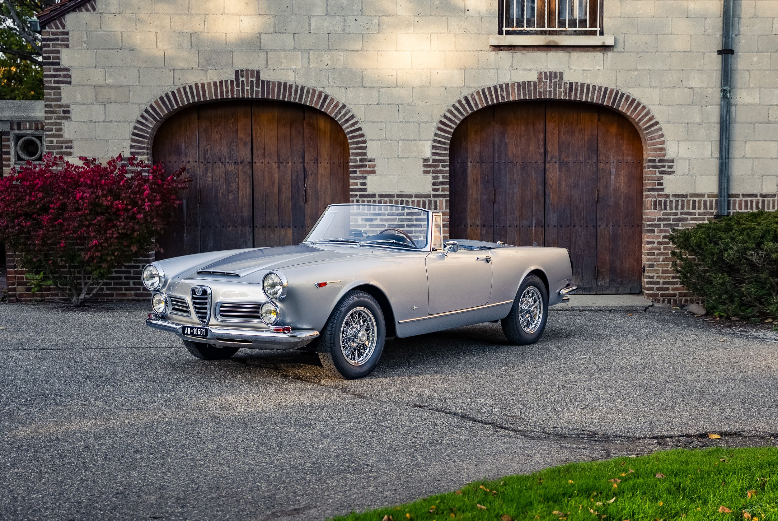 1964 Alfa Romeo 2600 Touring Spider #2676 Advertising Photos-6.jpg