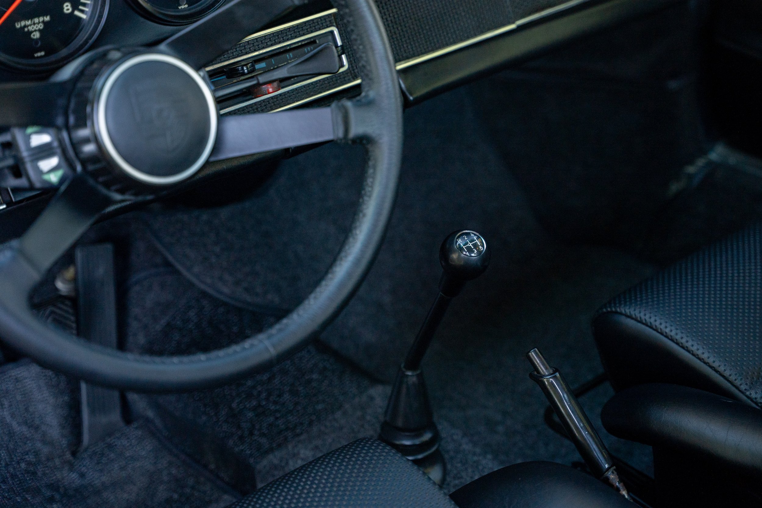 1970 Porsche 911E Coupe #0695-50.jpg