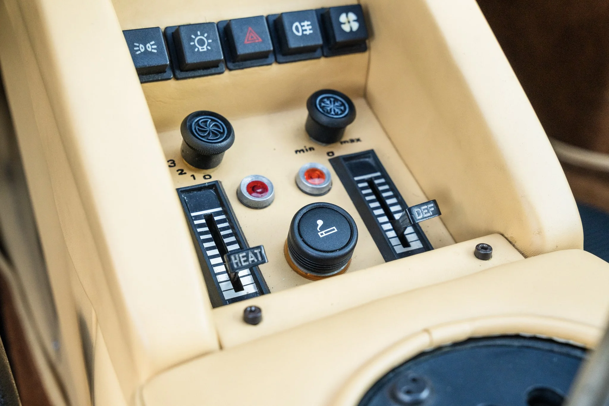 1986 Lamborghini Countach 5000 QV_Advertising #2987-17.jpg