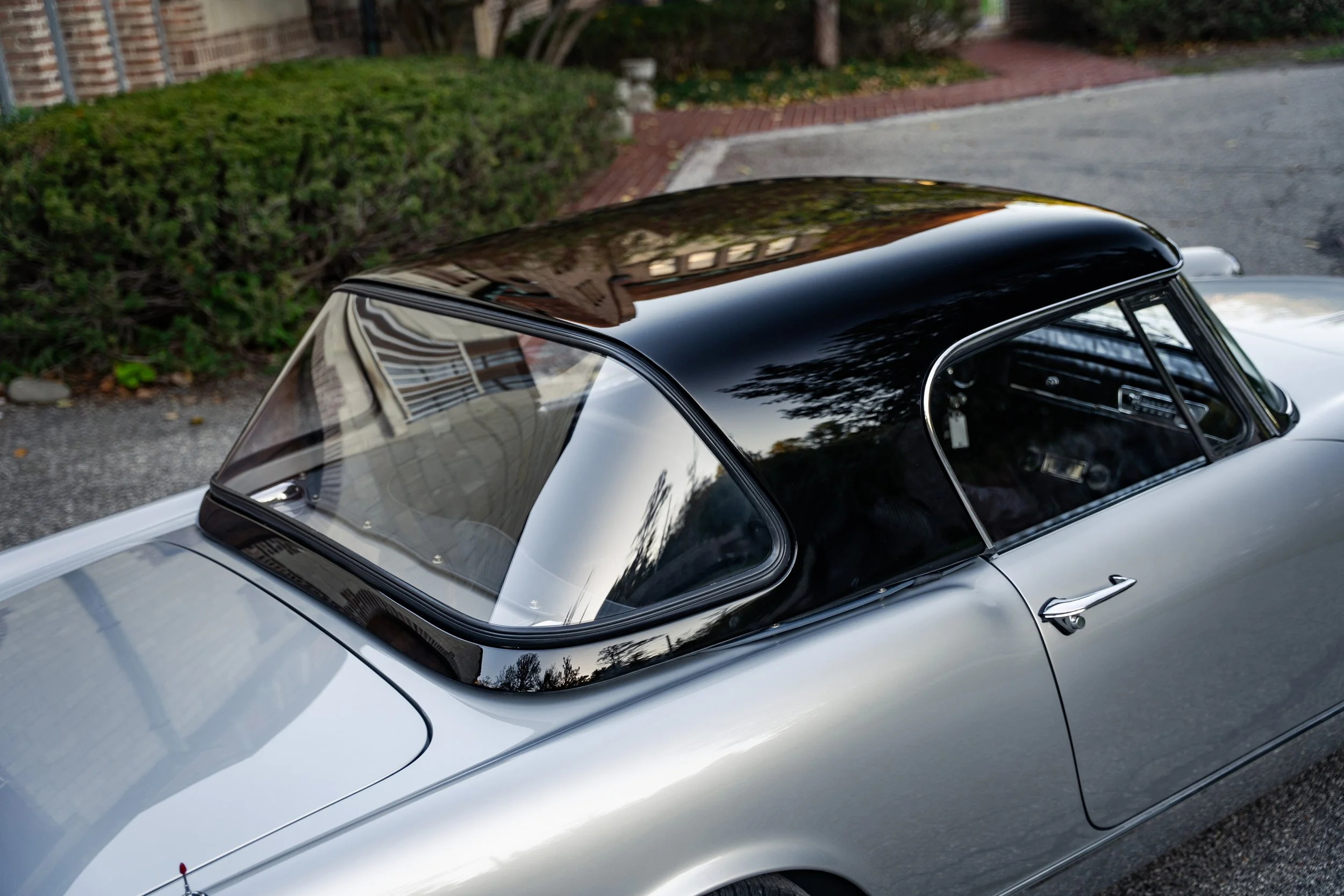1964 Alfa Romeo 2600 Touring Spider #2676 Advertising Photos-37.jpg